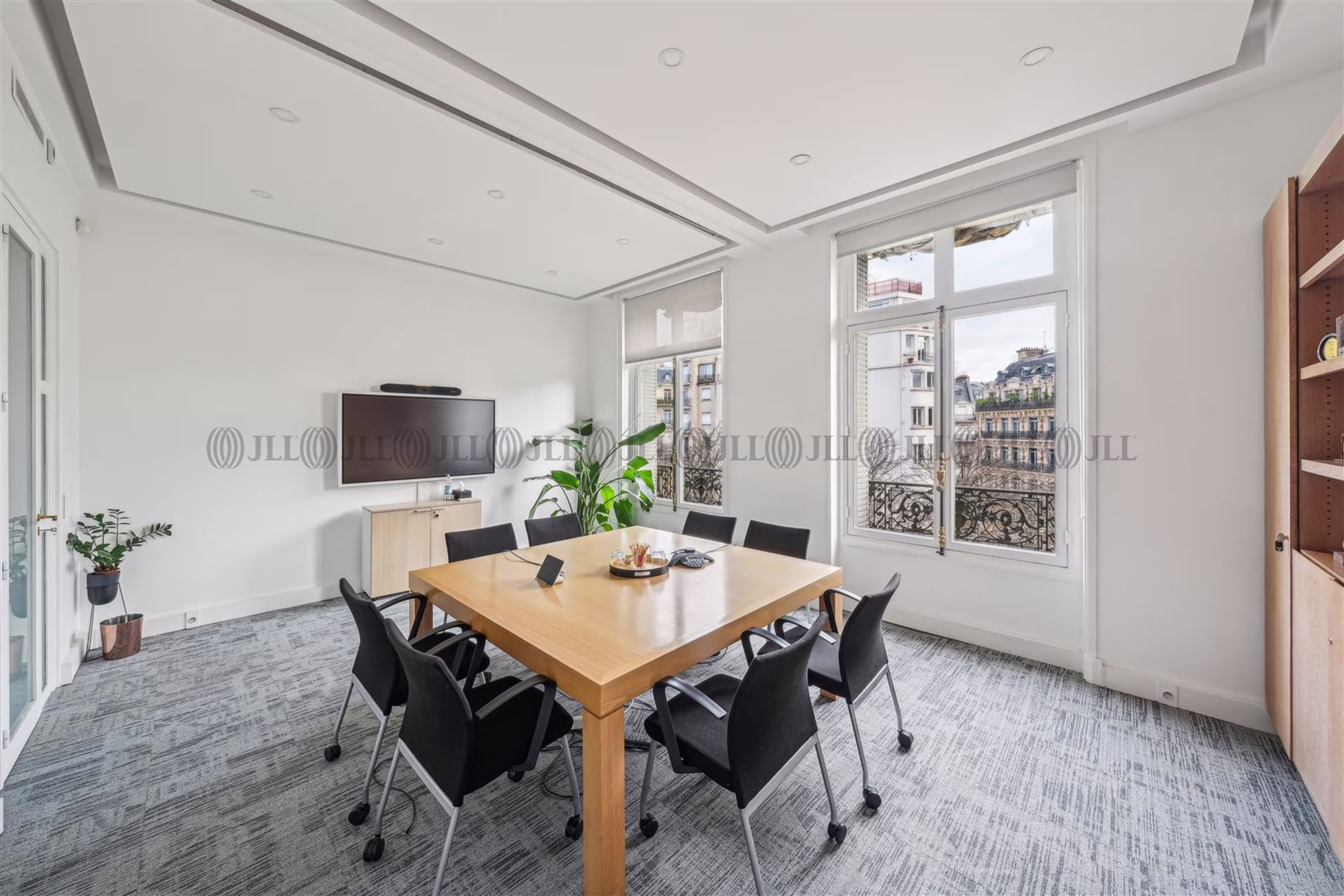19-21 AVENUE GEORGE V