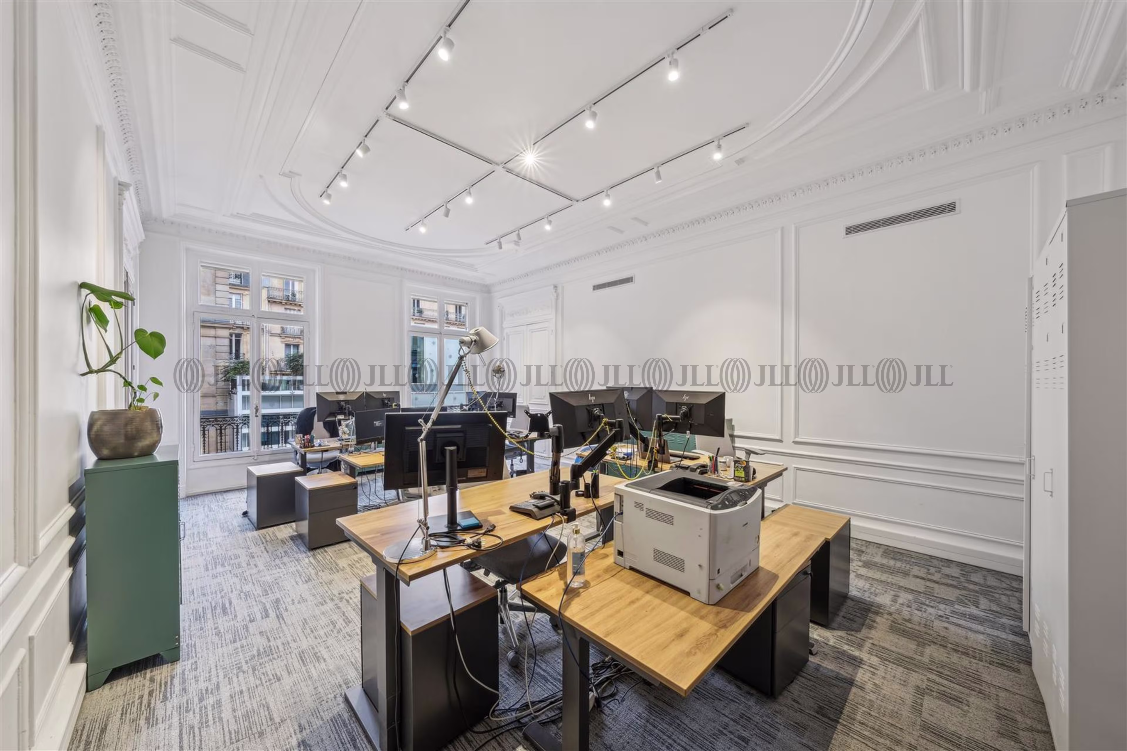 19-21 AVENUE GEORGE V