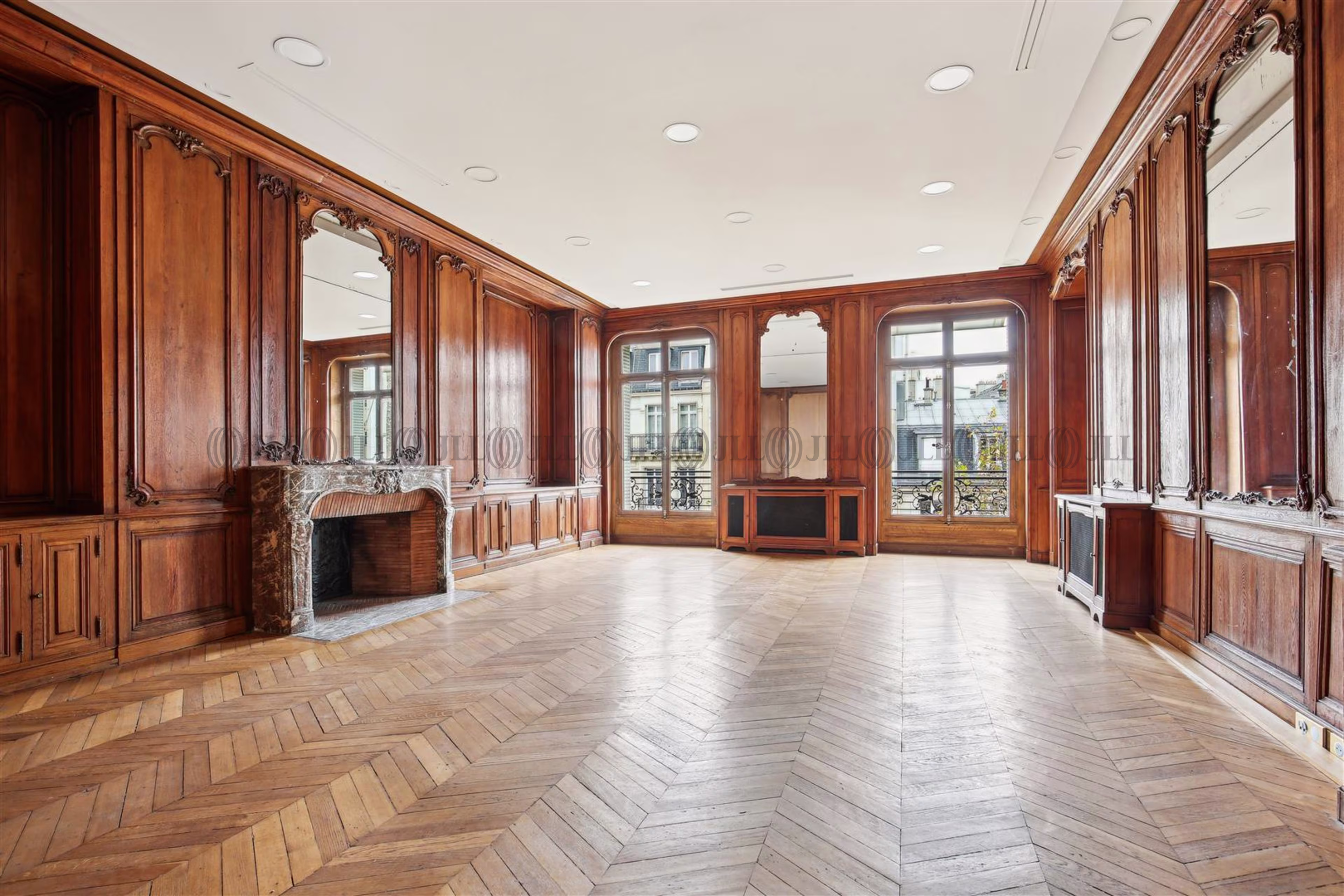 26 AVENUE VICTOR HUGO