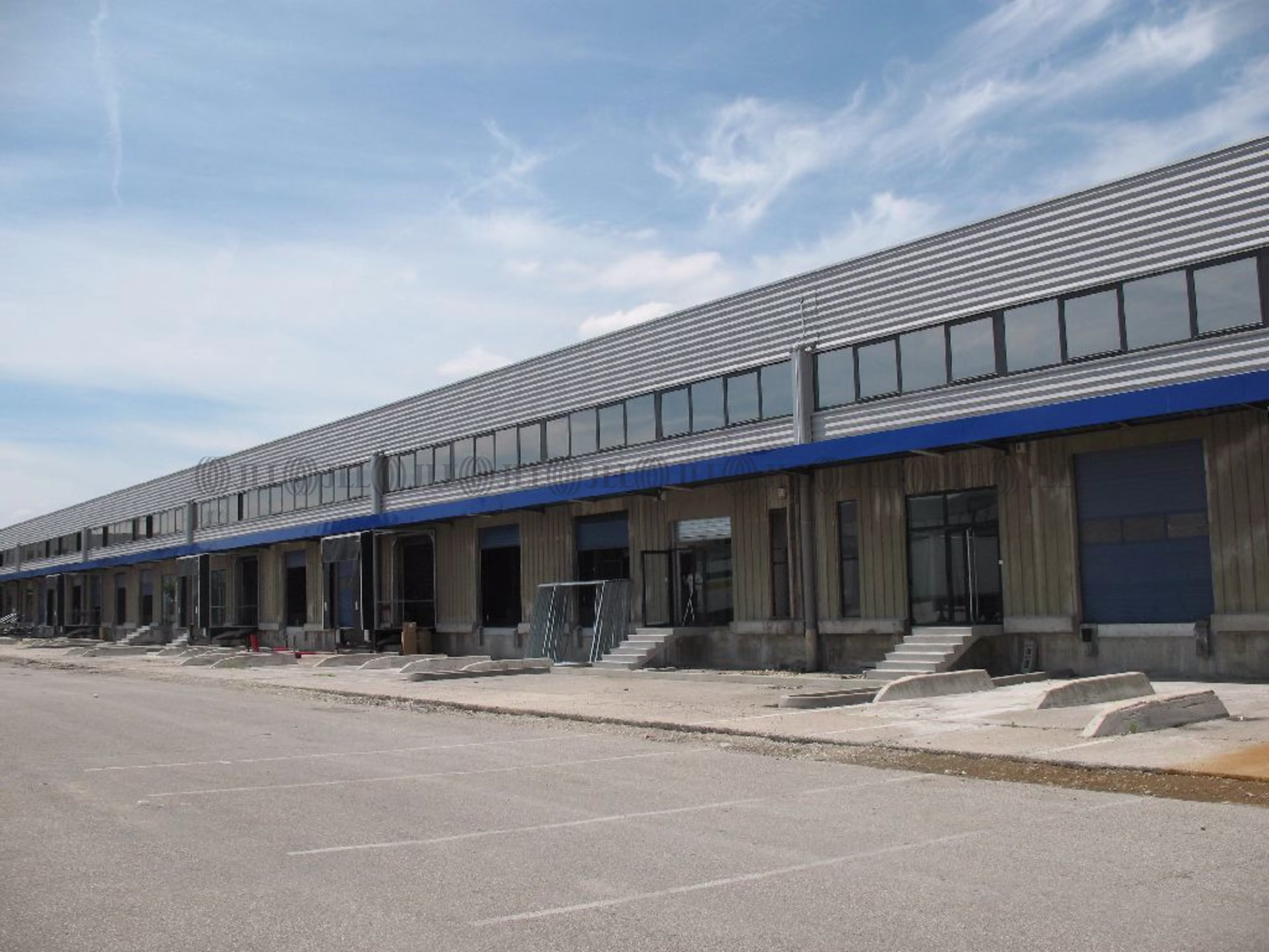 20 RUE DU RUISSEAU