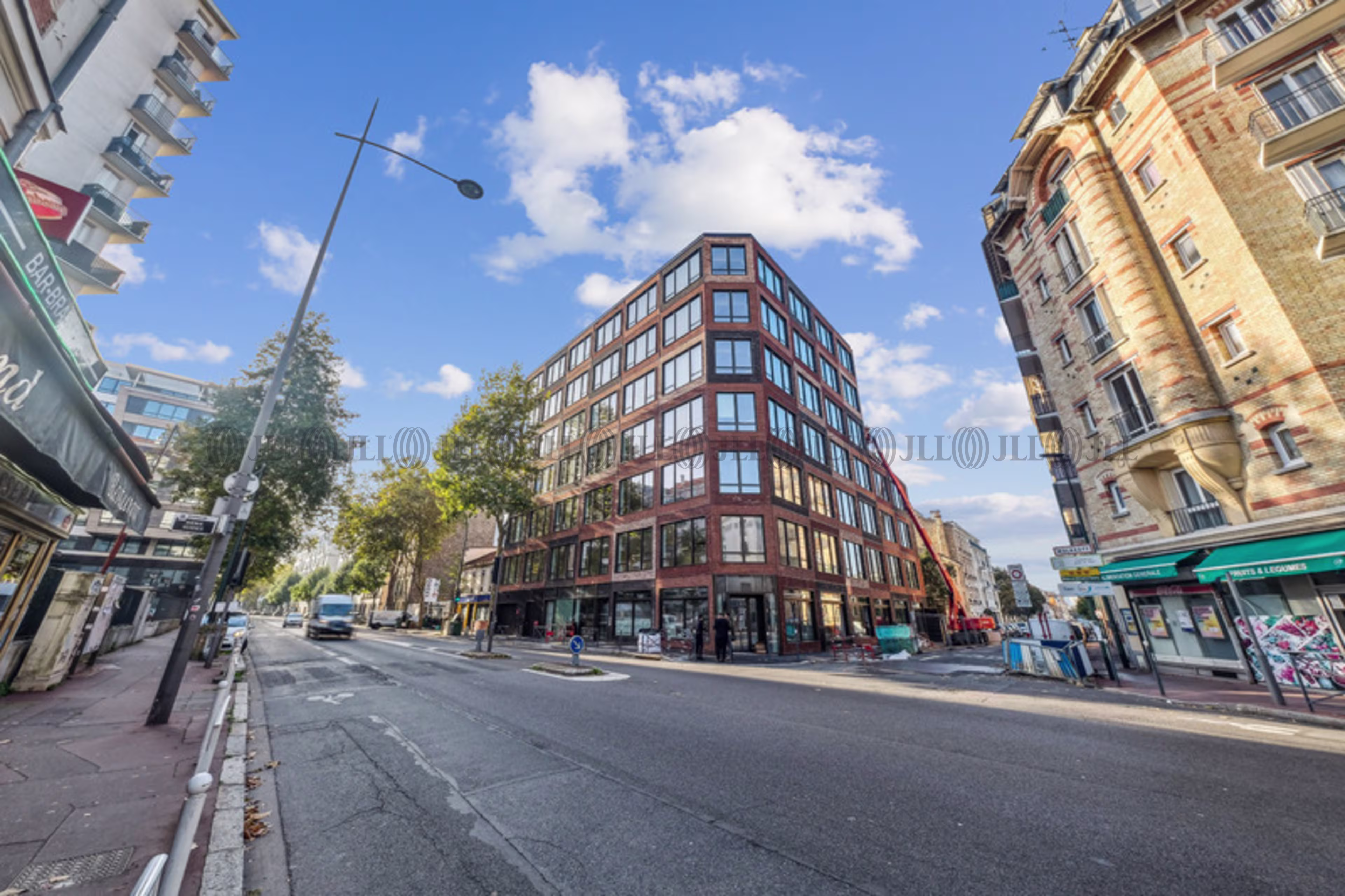 130-134 AVENUE PIERRE BROSSOLETTE