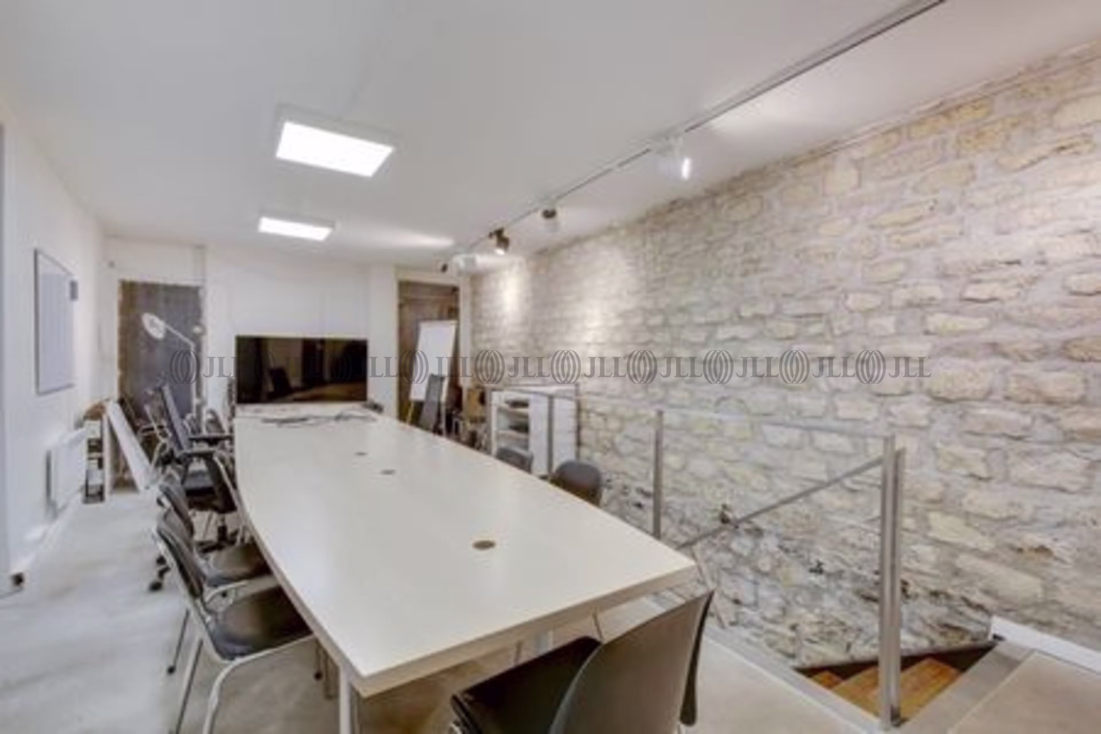 205 RUE DU FAUBOURG SAINT MARTIN