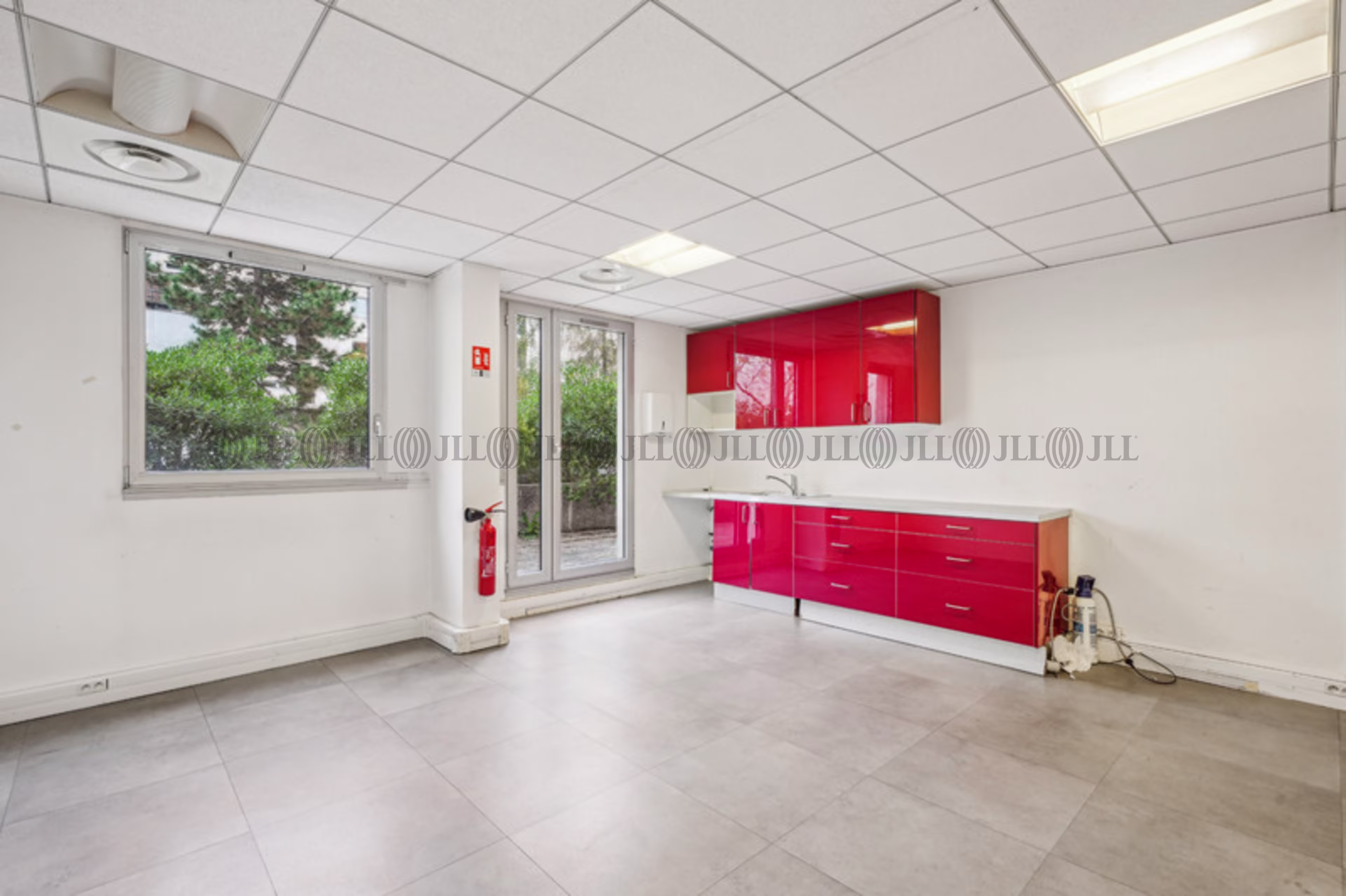 175-177 RUE D'AGUESSEAU
