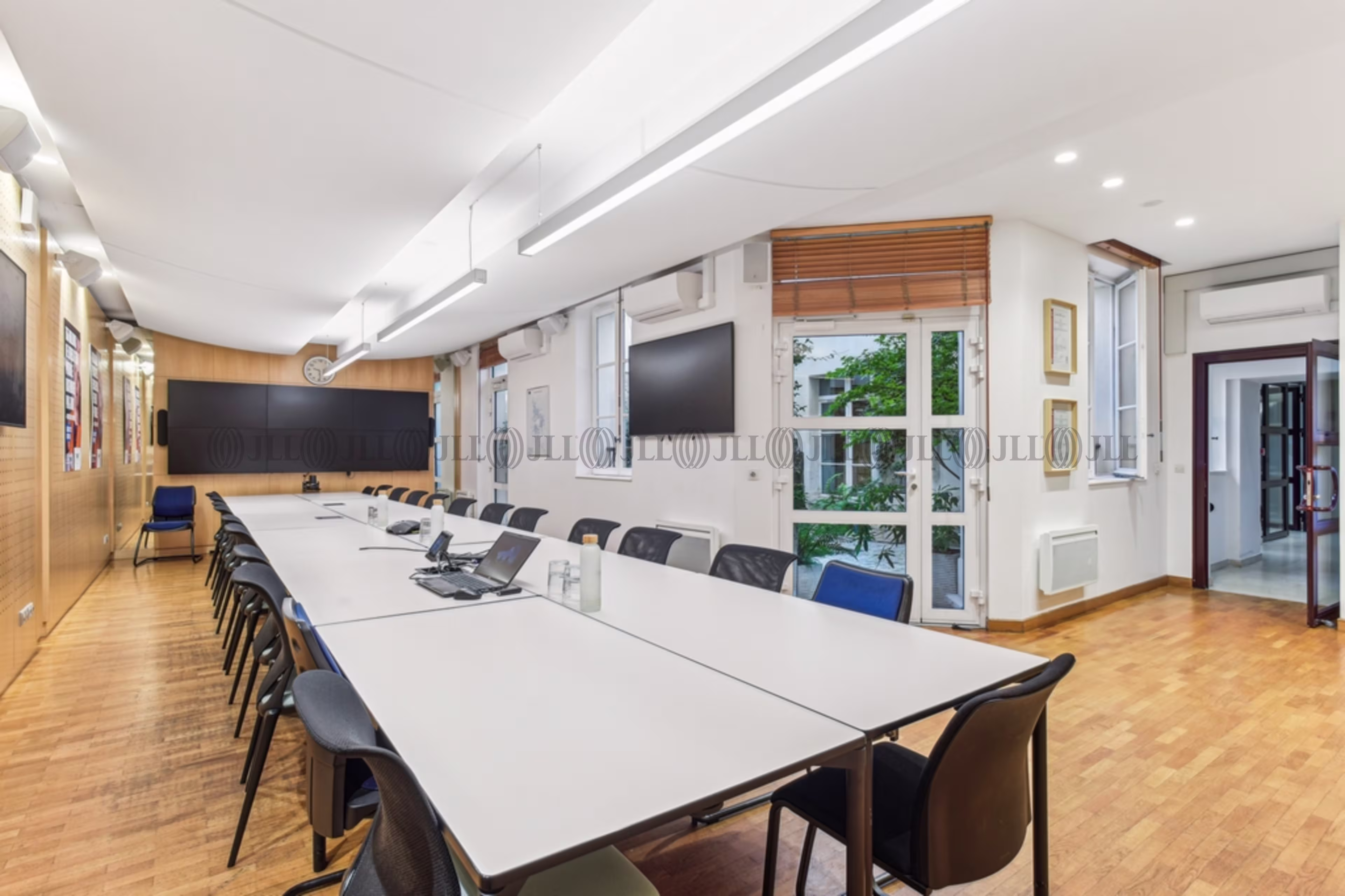 14 RUE SAINT BENOIT