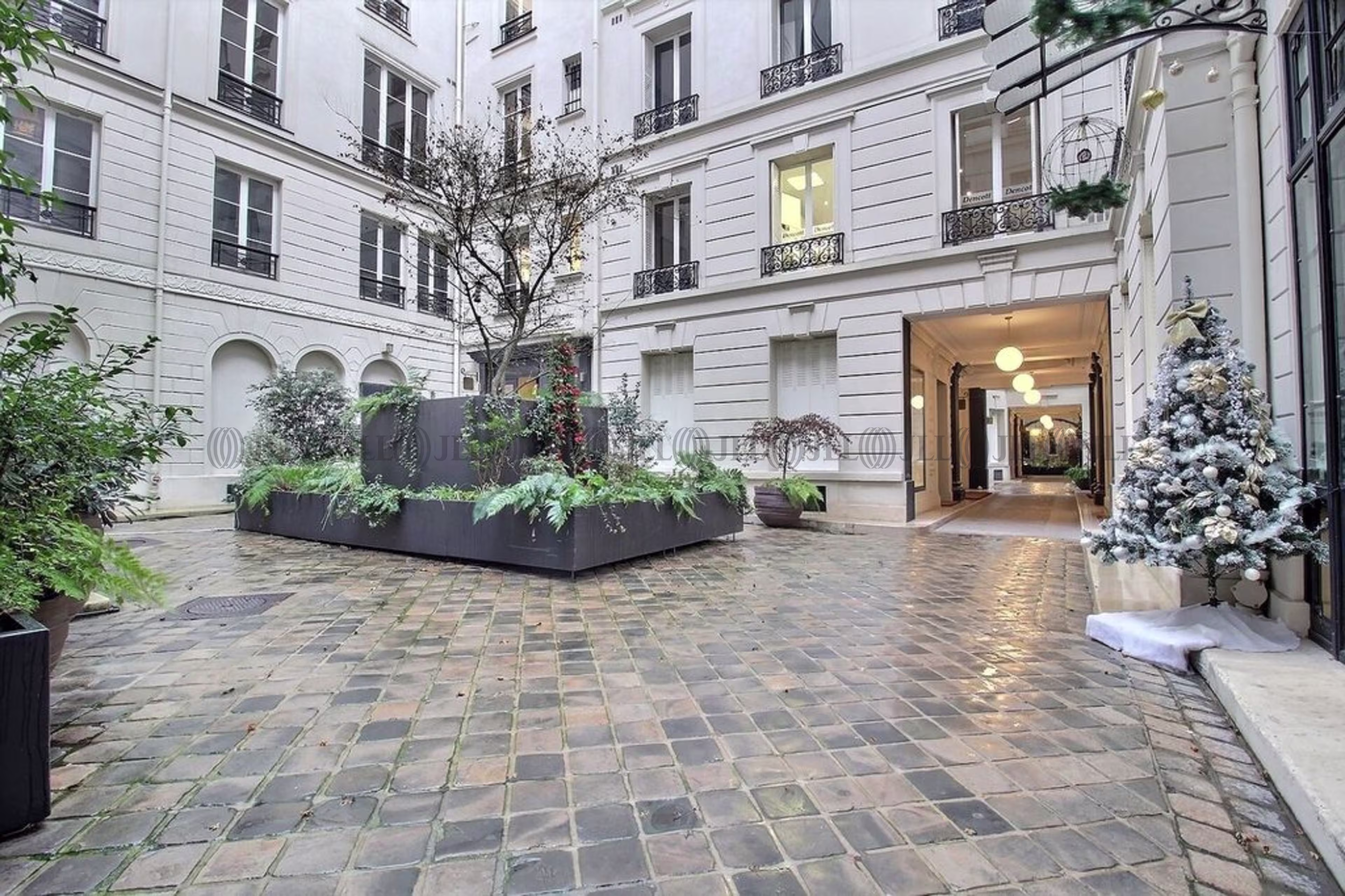 217 RUE SAINT HONORE