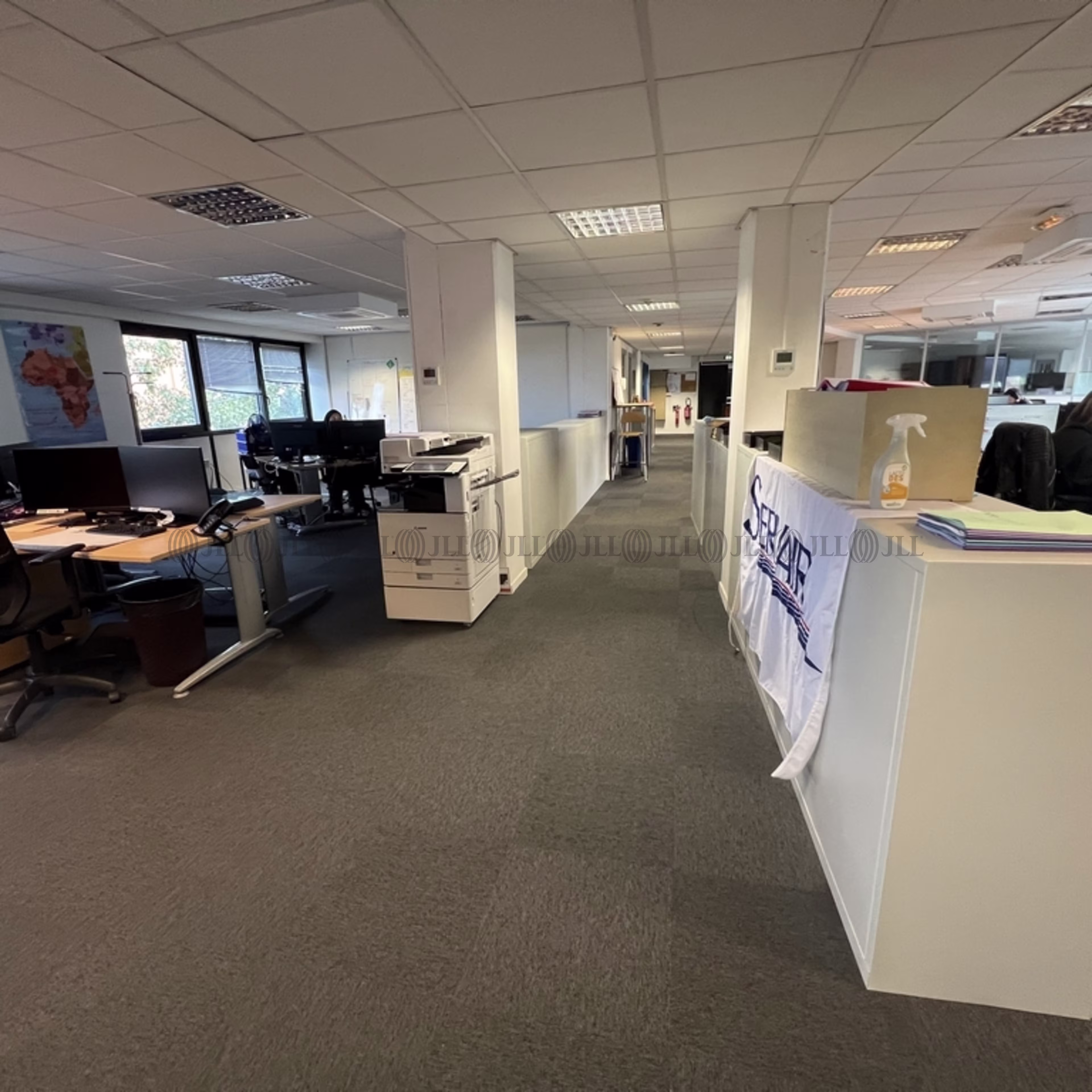 73 AVENUE CHARLES DE GAULLE