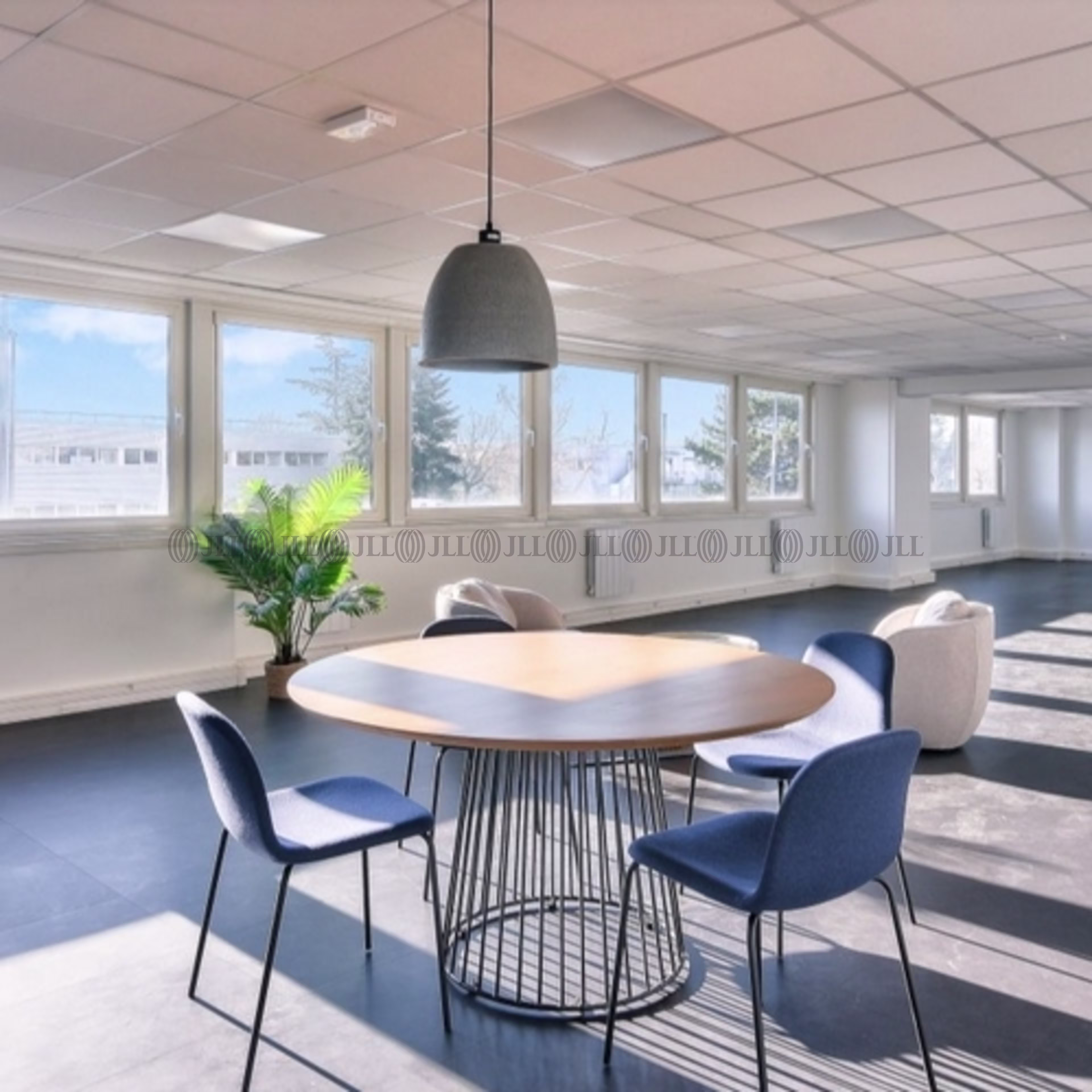 44 RUE MAURICE DE BROGLIE