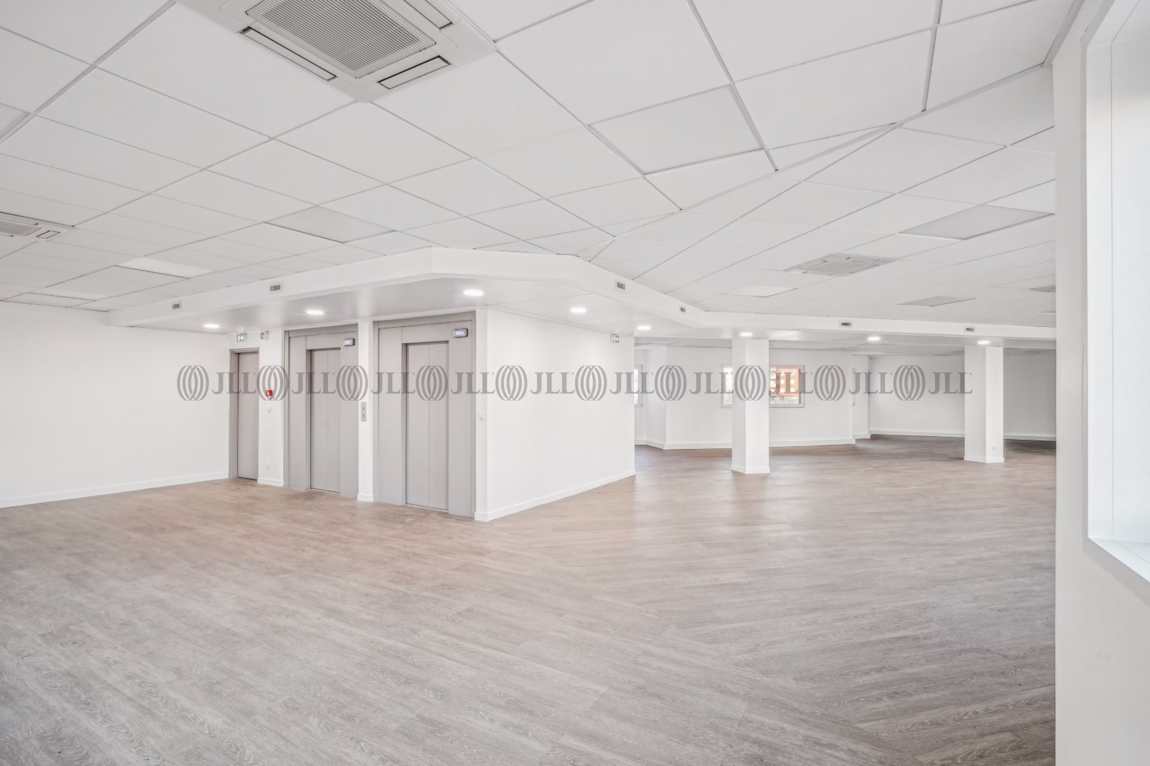 11-13 RUE SALOMON DE ROTHSCHILD