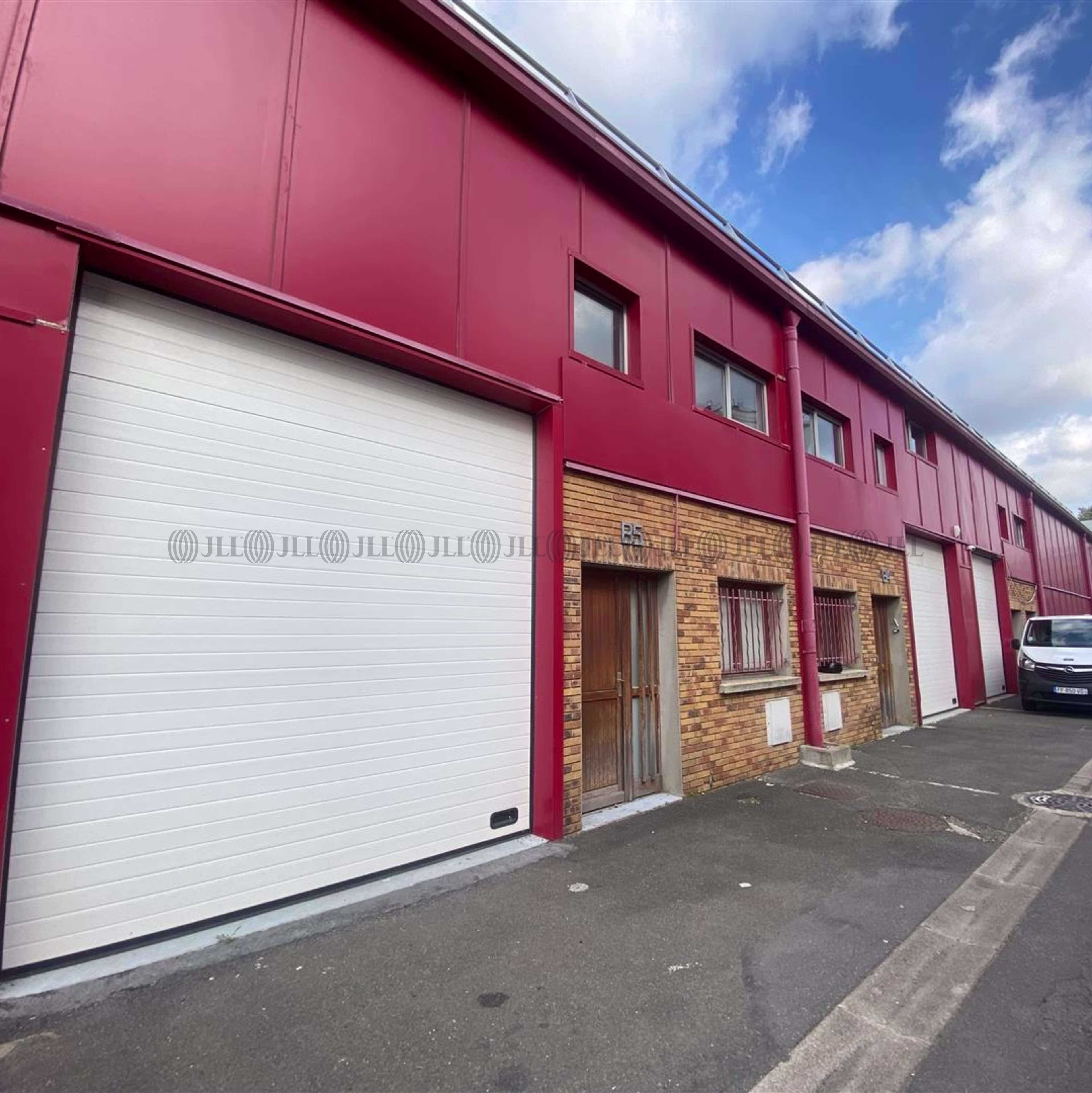 127 RUE CHARLES TILLON