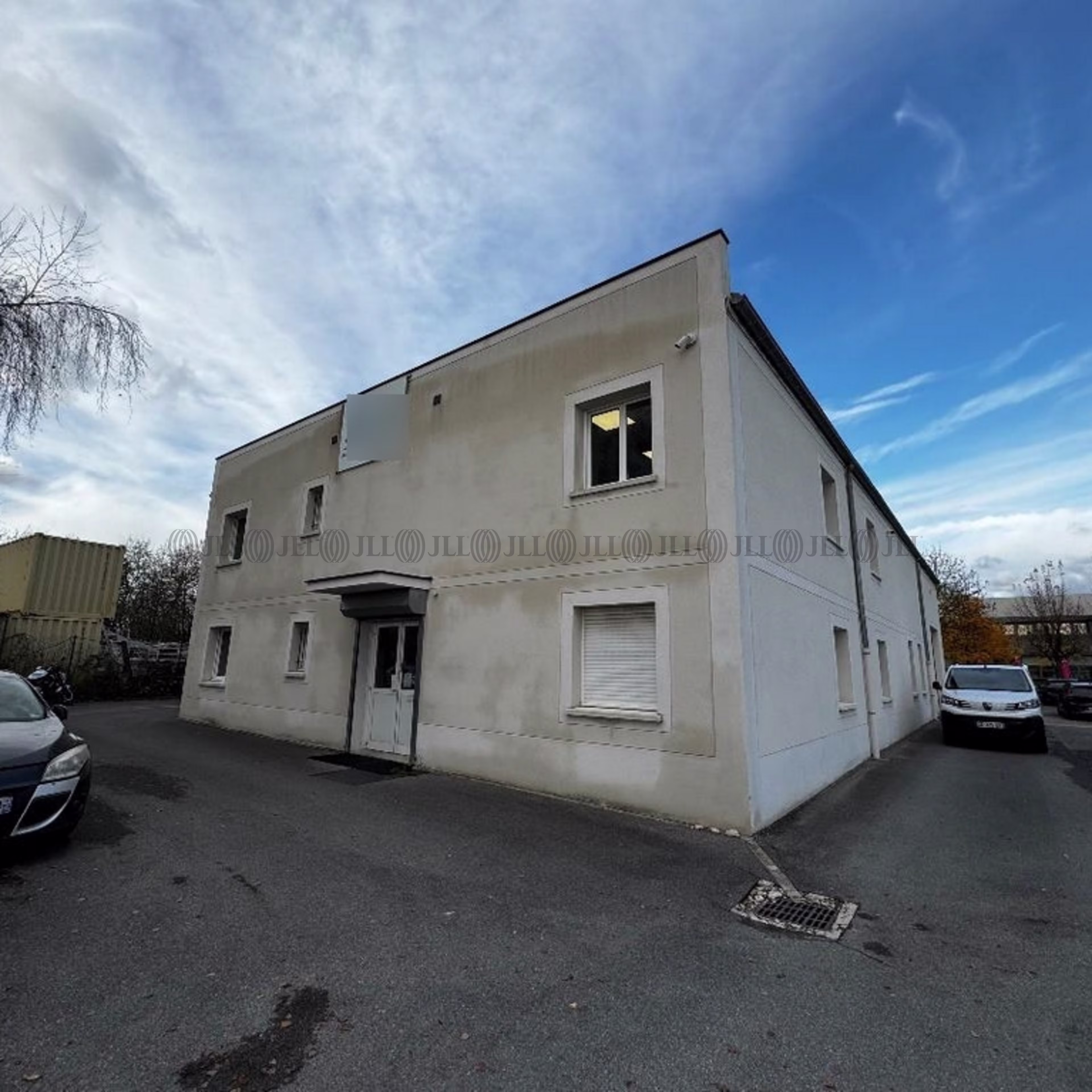 12 RUE LOUIS ARMAND