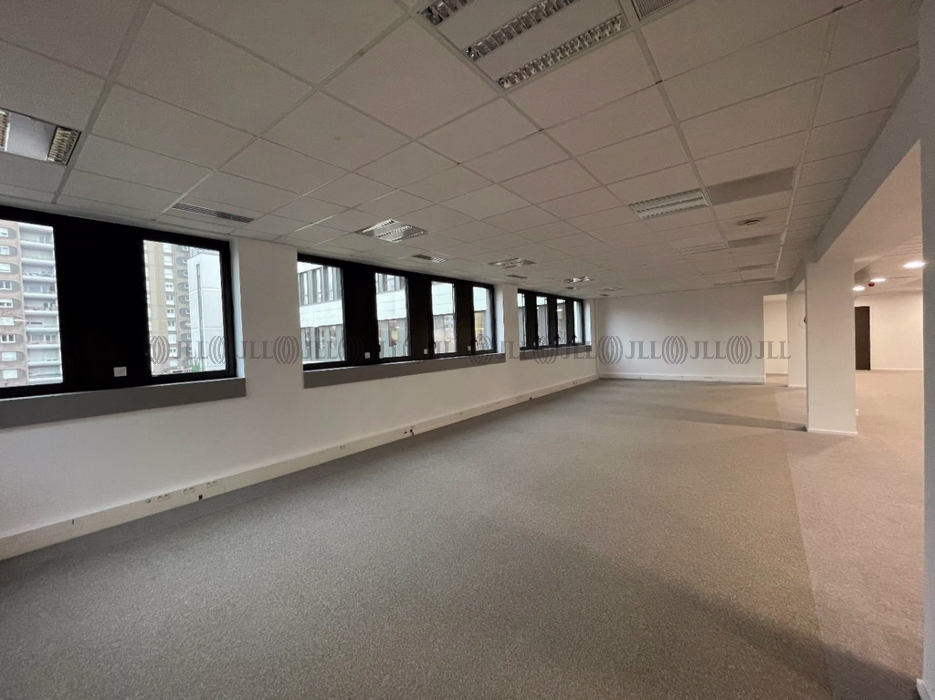 35-37 RUE LOUIS GUERIN