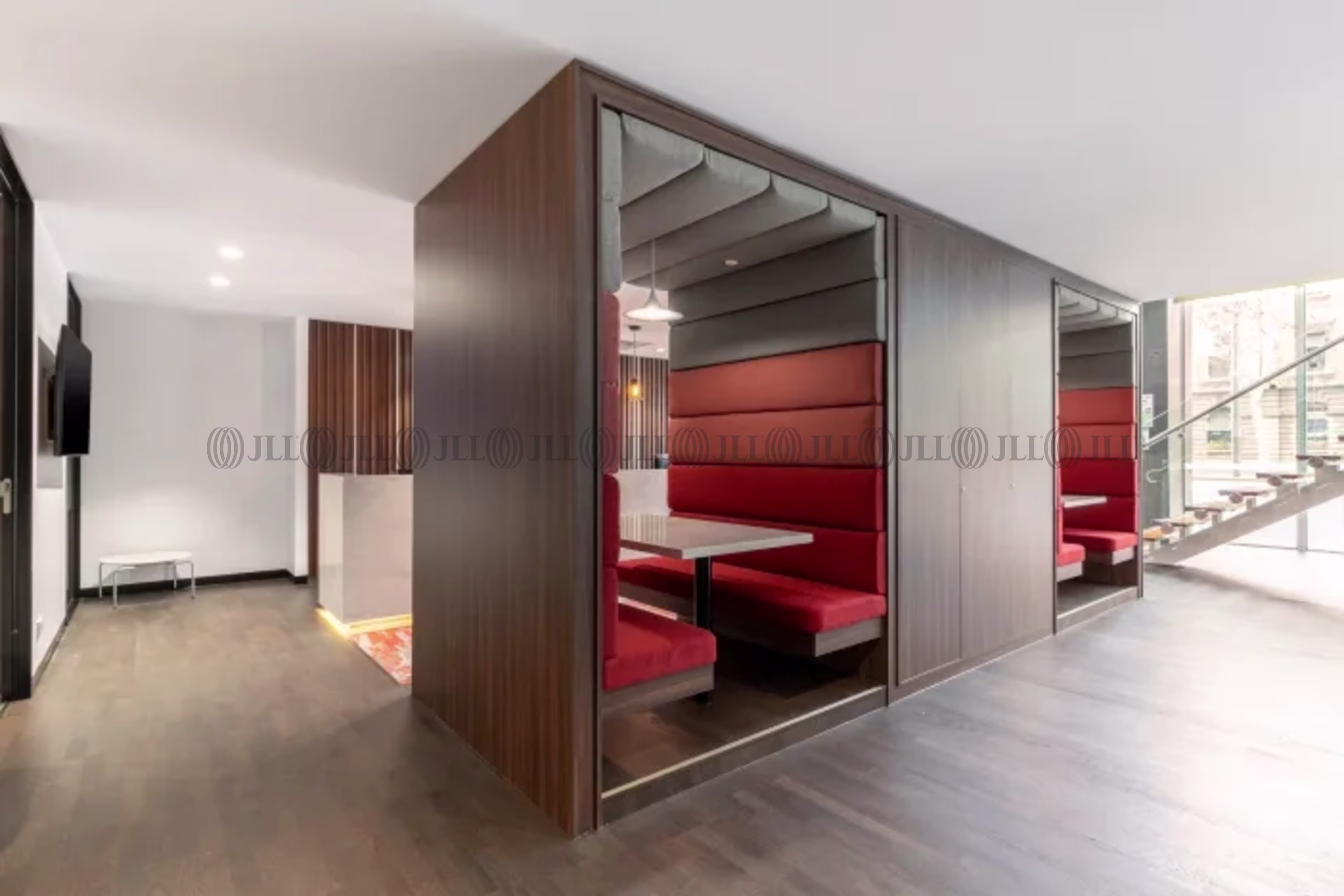 253 BOULEVARD DE LEEDS