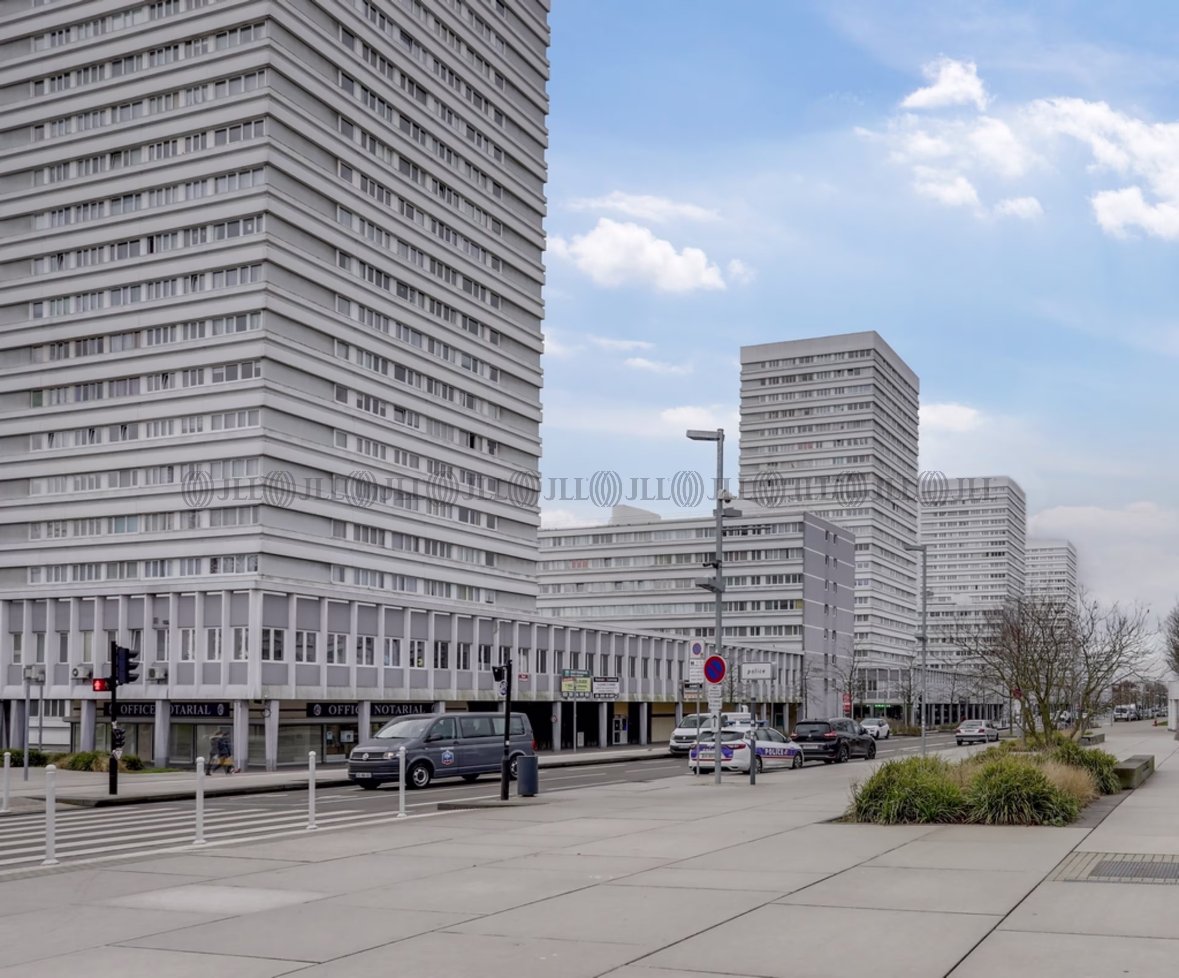 72 AVENUE ROBERT SCHUMAN