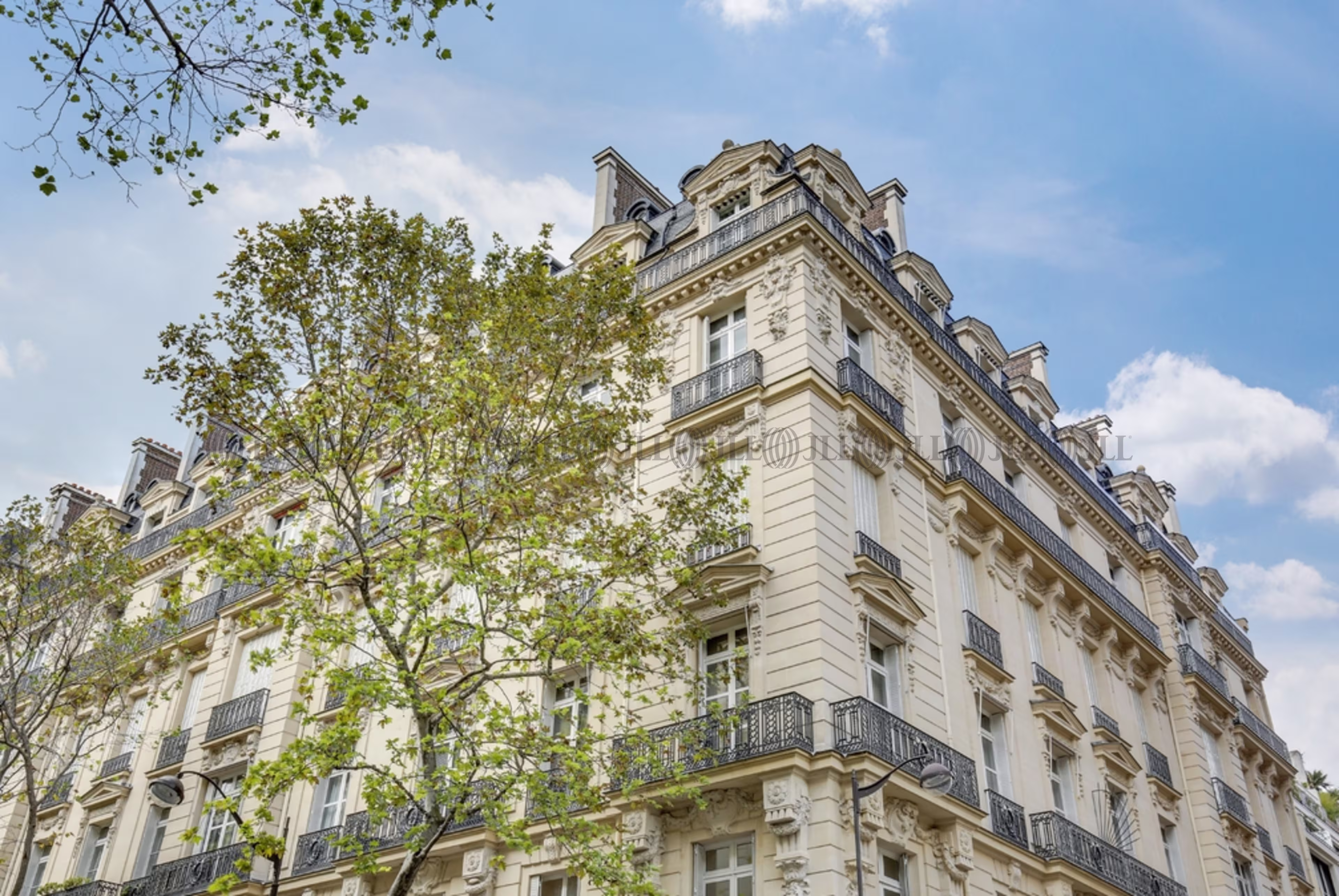 56 AVENUE VICTOR HUGO