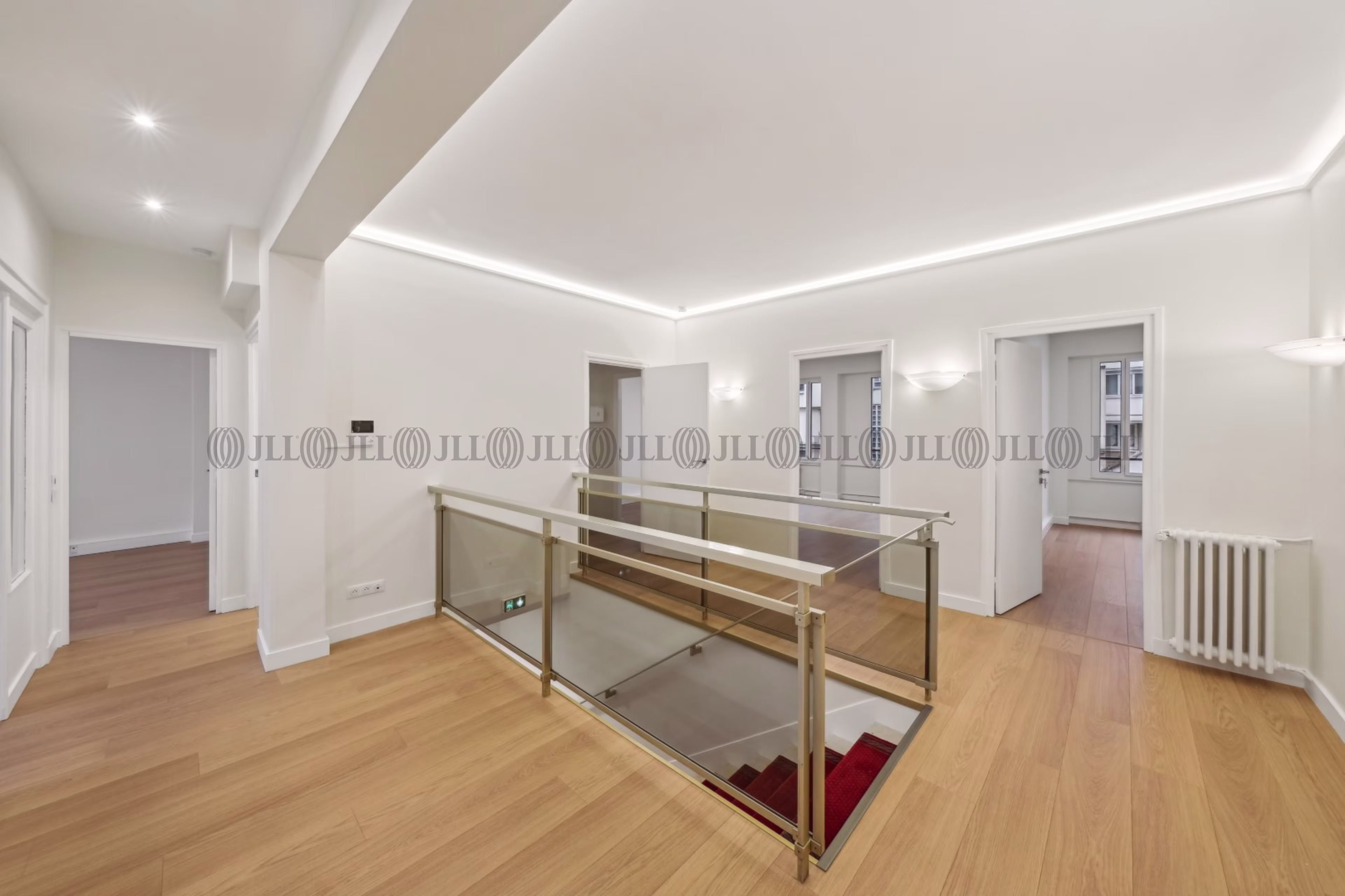 213 RUE DE L'UNIVERSITE