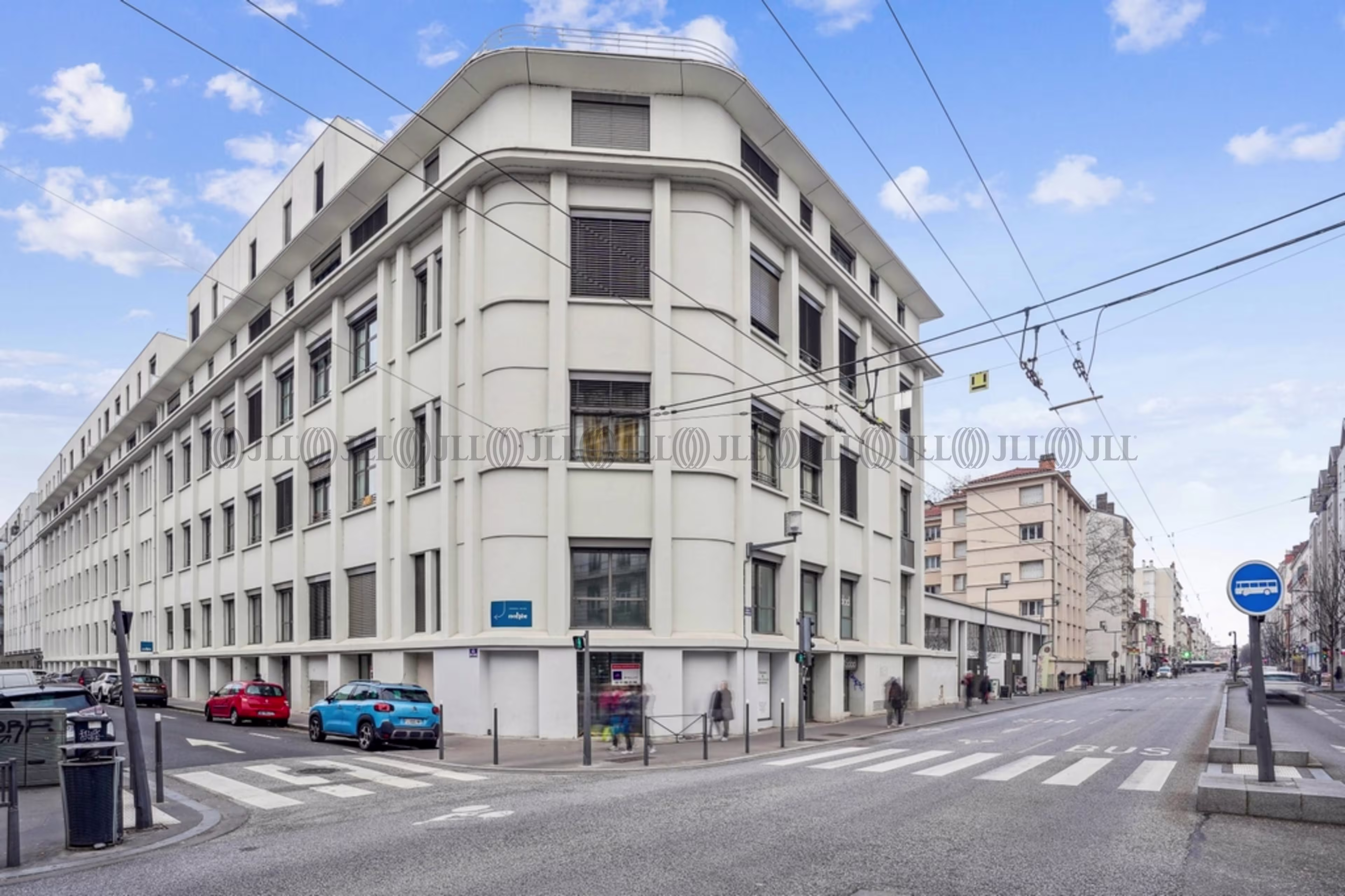 267 COURS LAFAYETTE