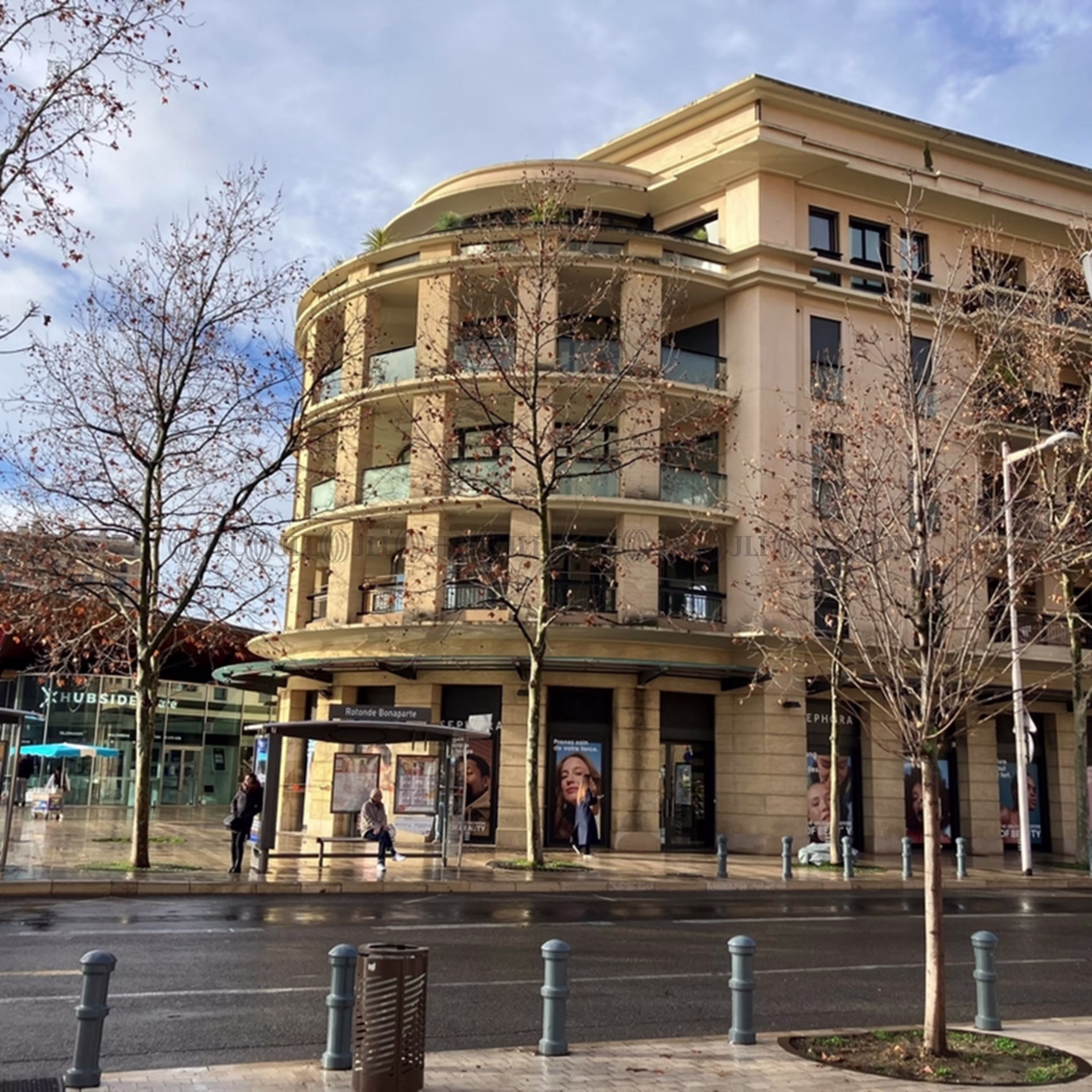 90 AVENUE NAPOLEON BONAPARTE