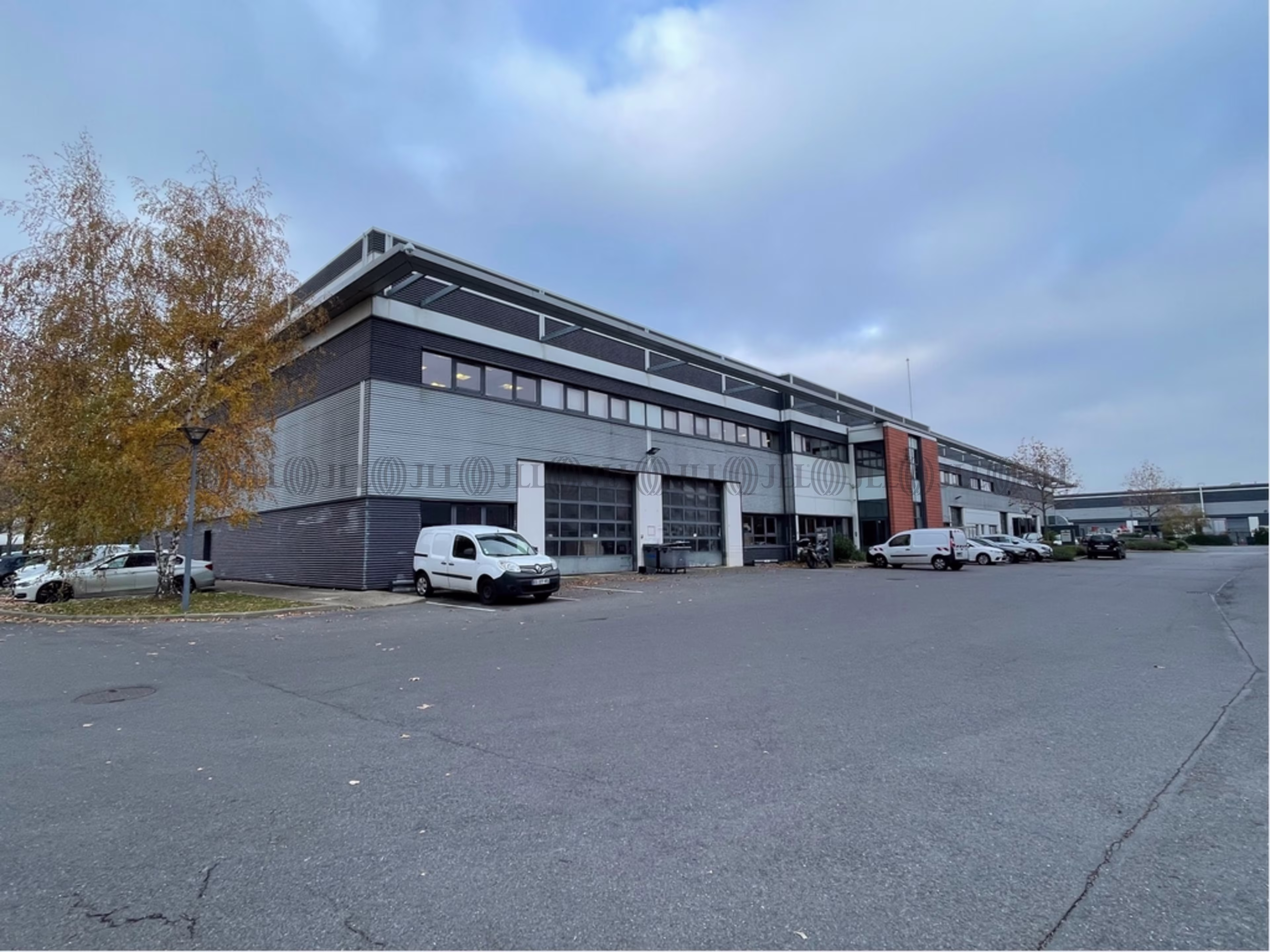 99-101 AVENUE LOUIS ROCHE