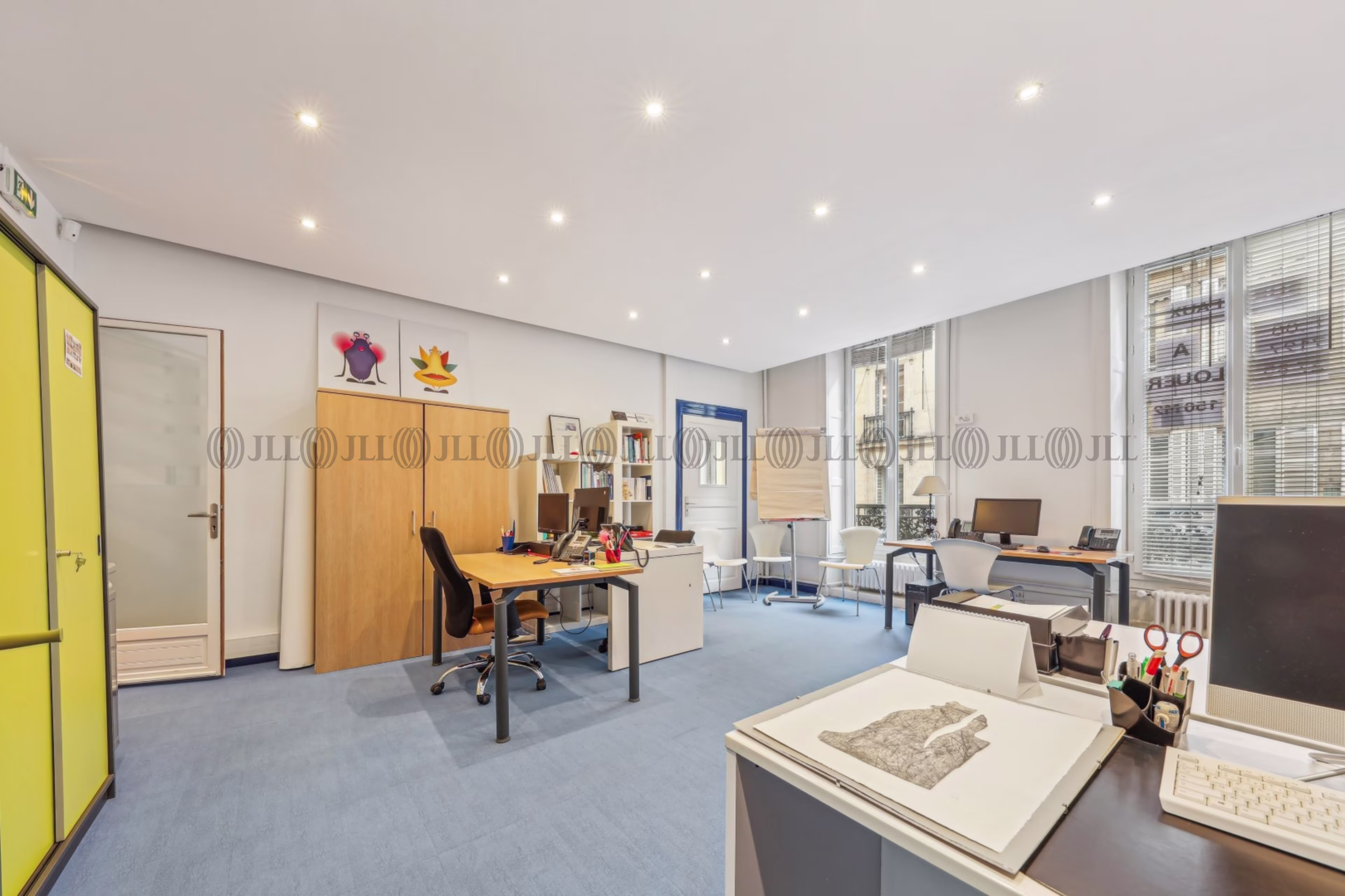 11 RUE ROUGEMONT