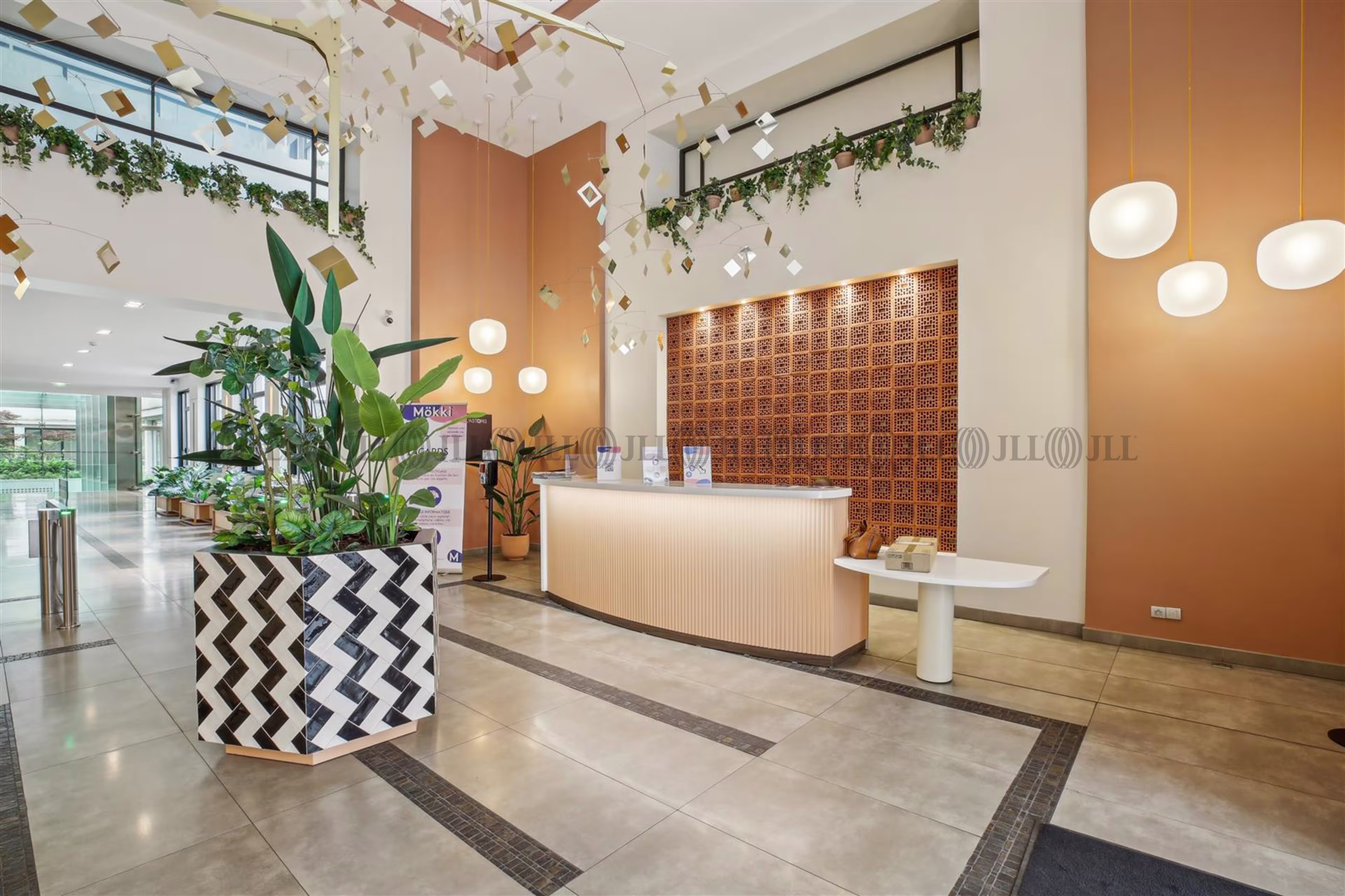 25-27 RUE D'ASTORG