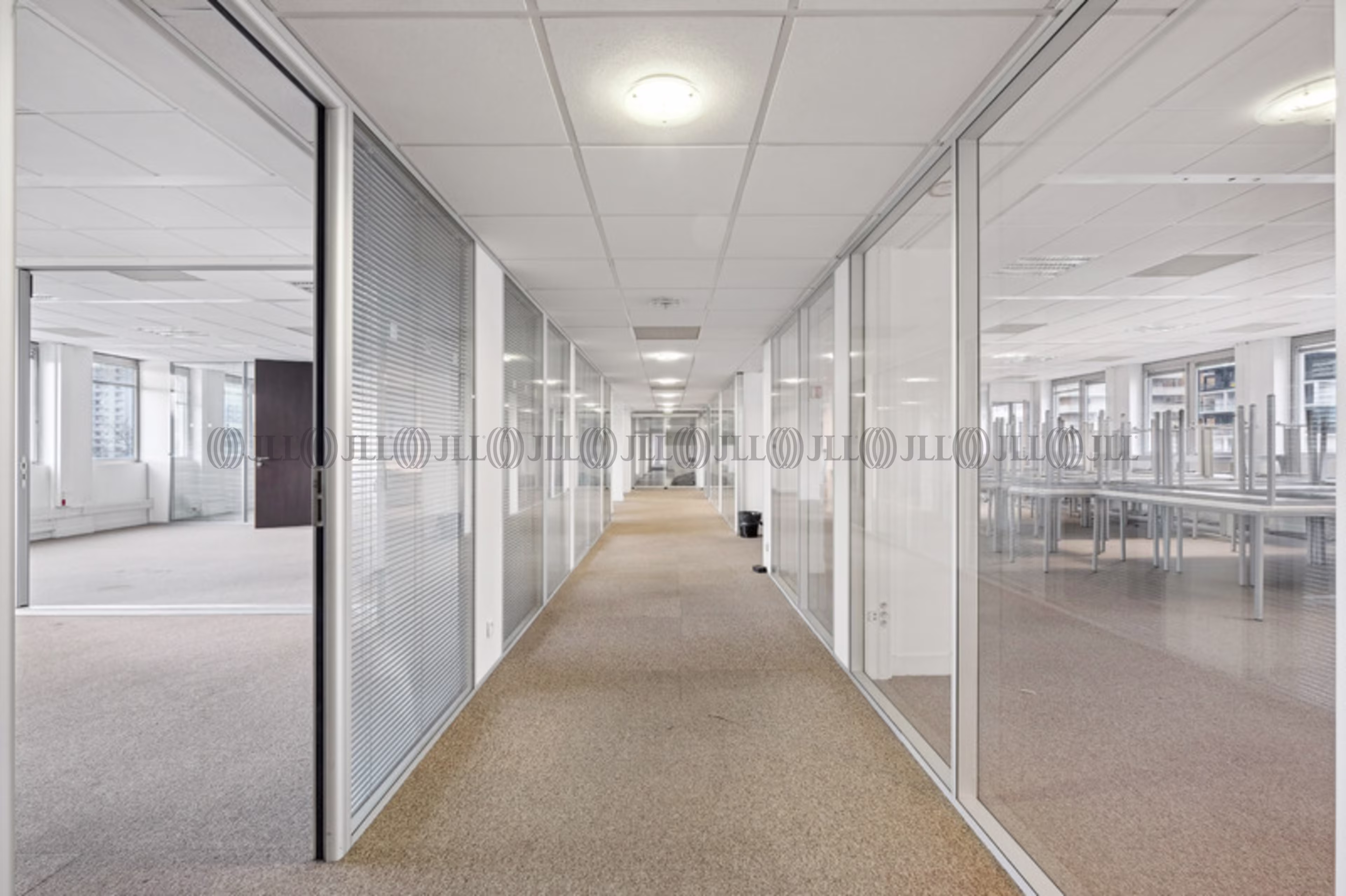 4 AVENUE LAURENT CELY