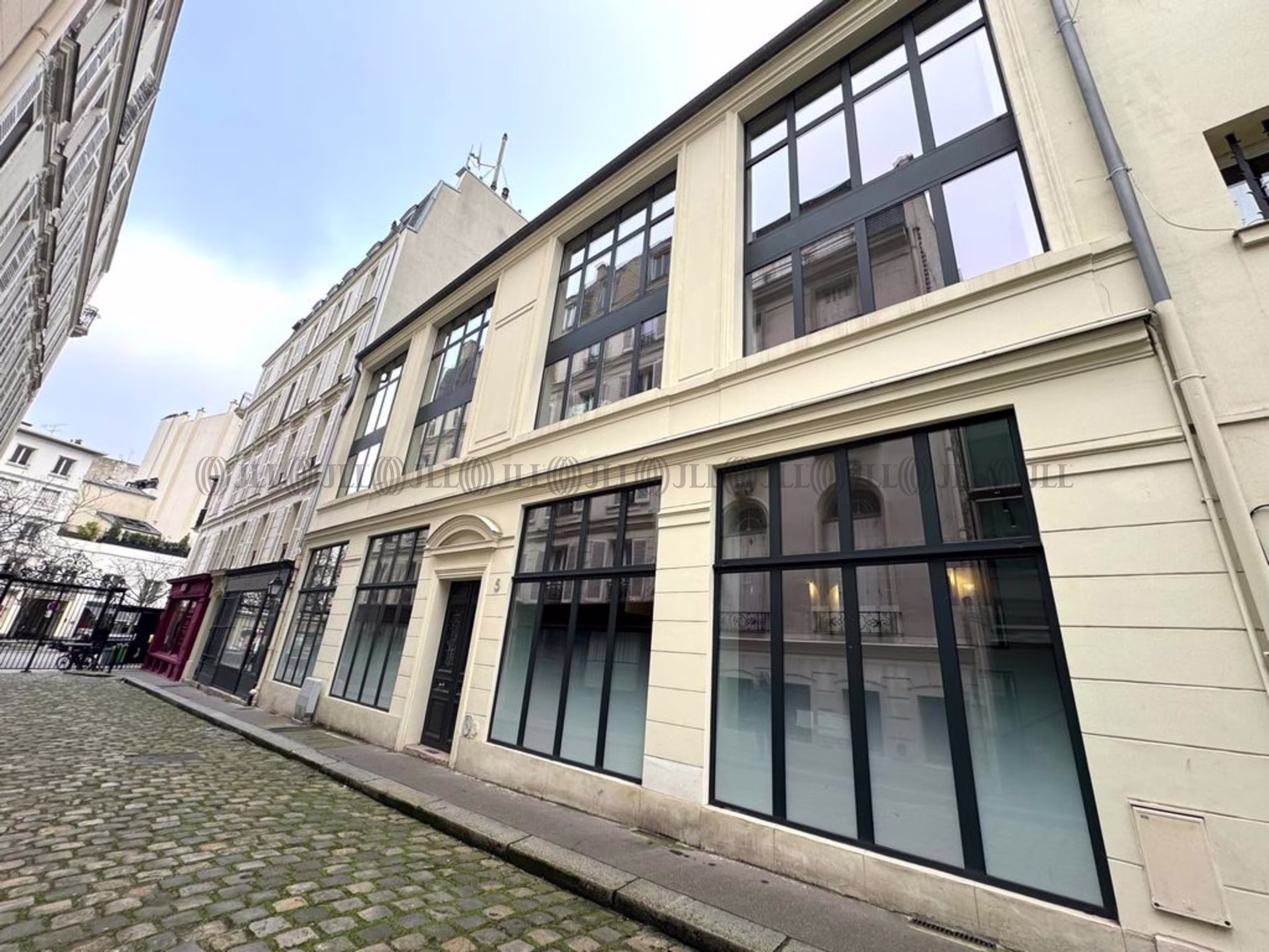 3-5 VILLA WAGRAM SAINT HONORE