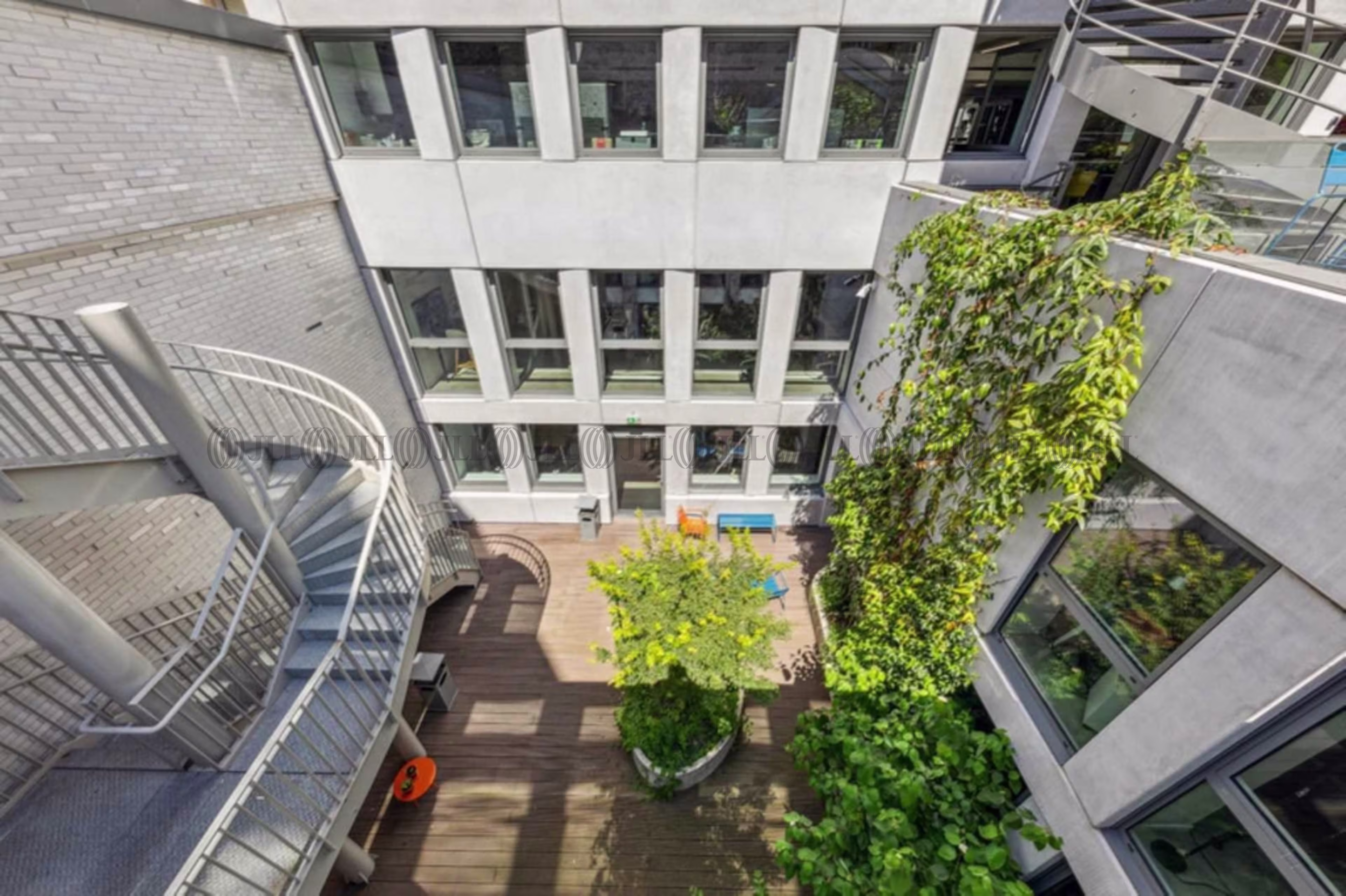 125 RUE DE SAUSSURE