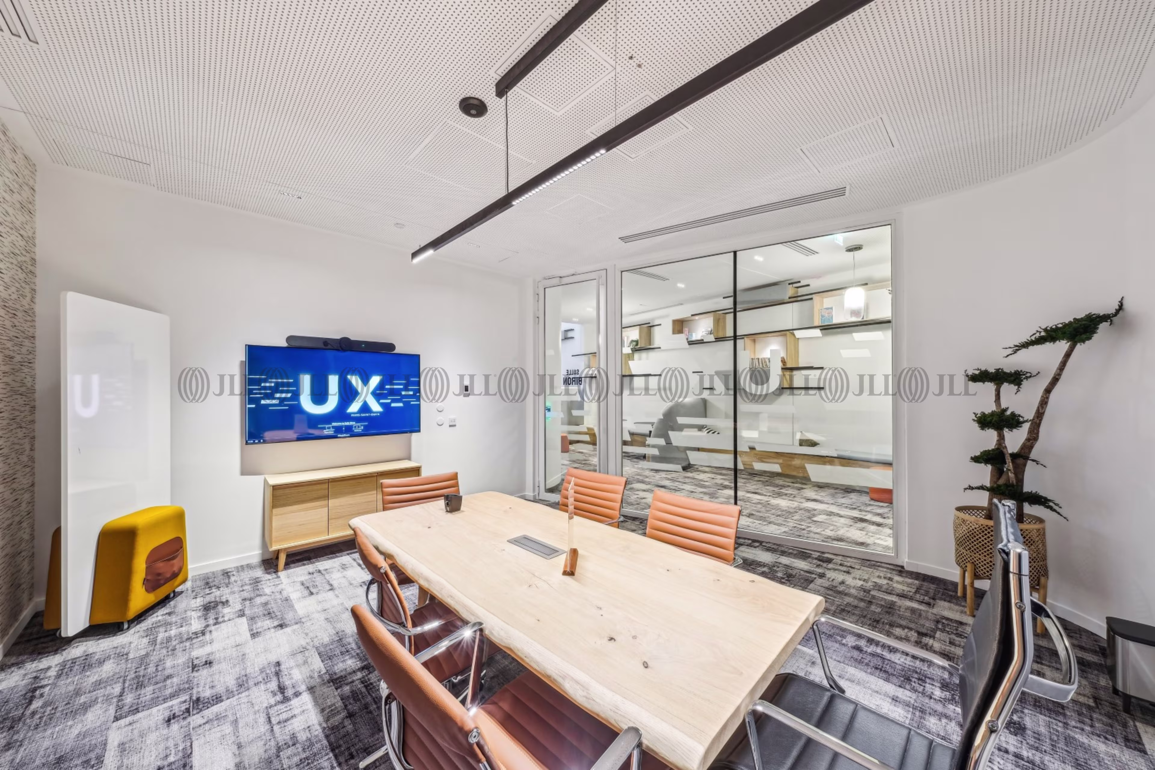 150 BOULEVARD VICTOR HUGO