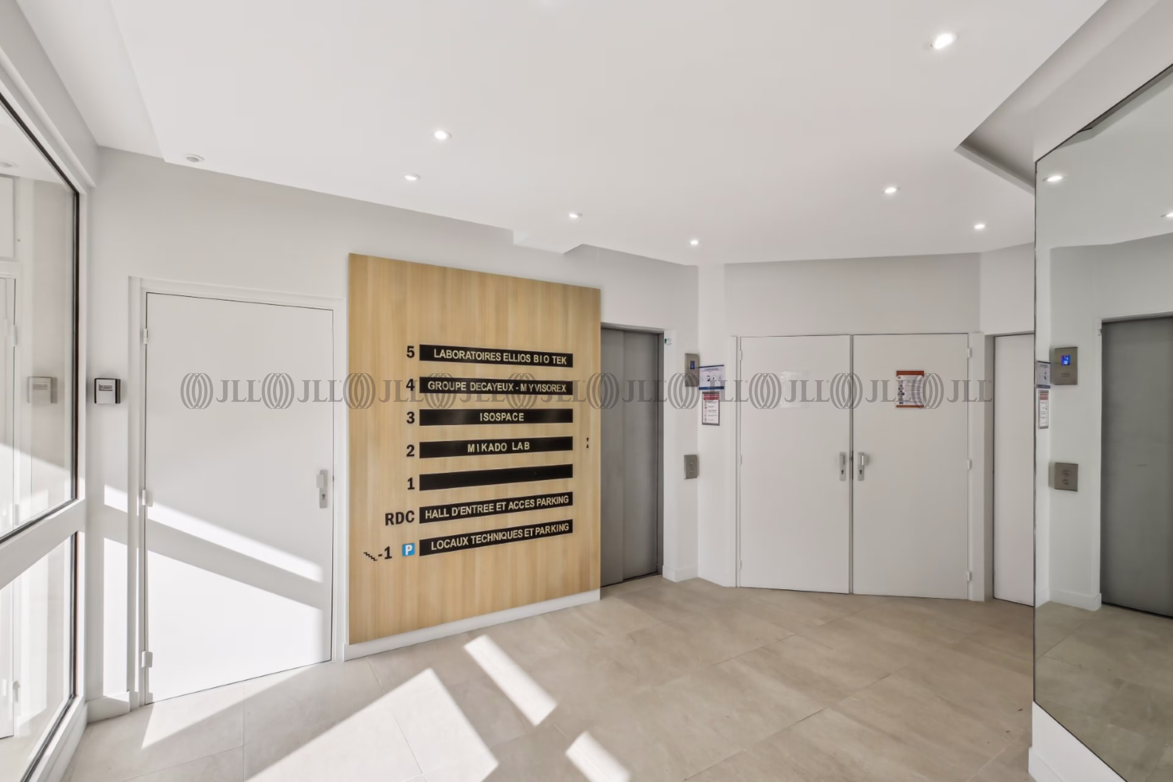 74 RUE DU CHATEAU