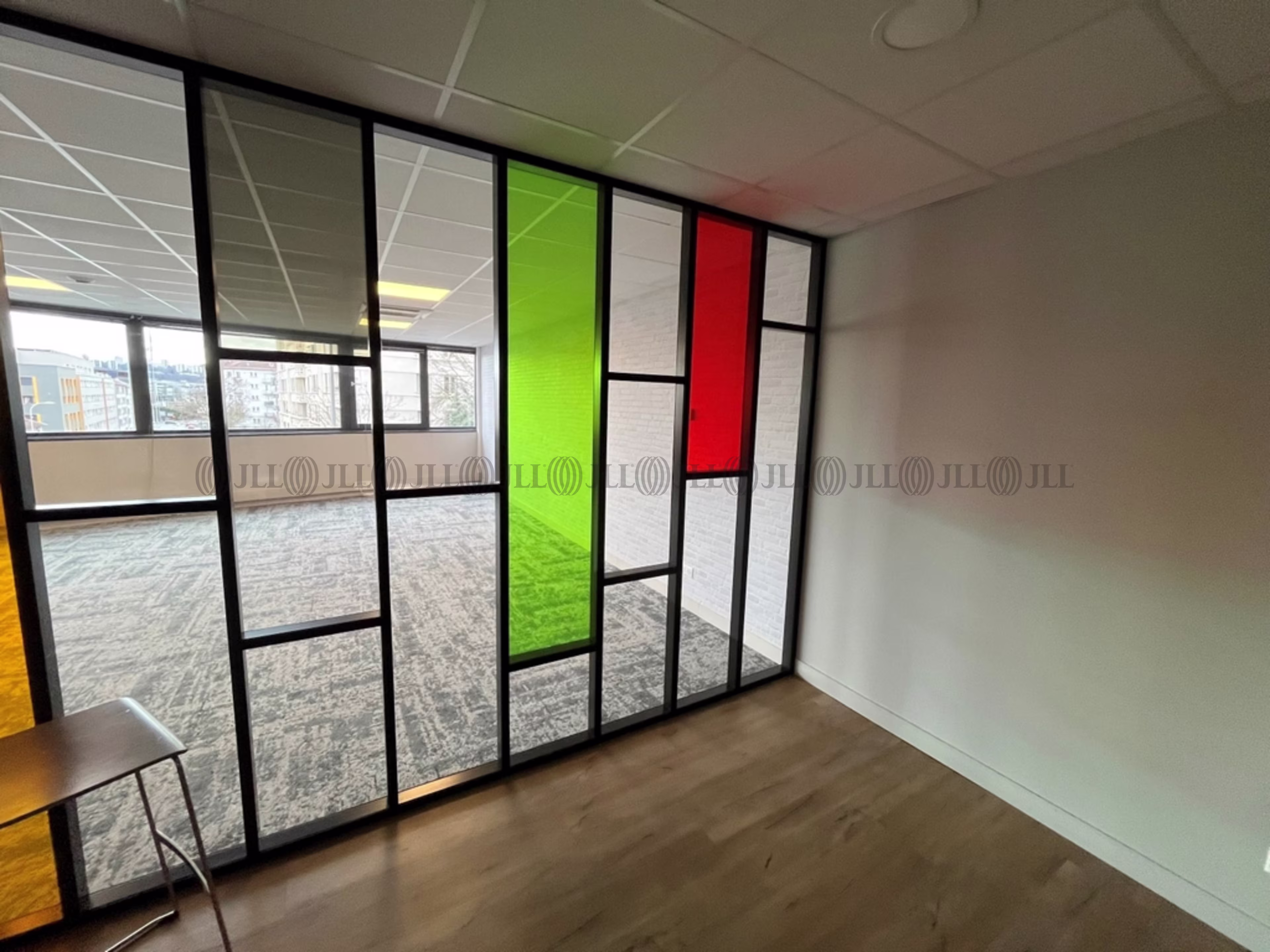 120 RUE DE SAINT CYR