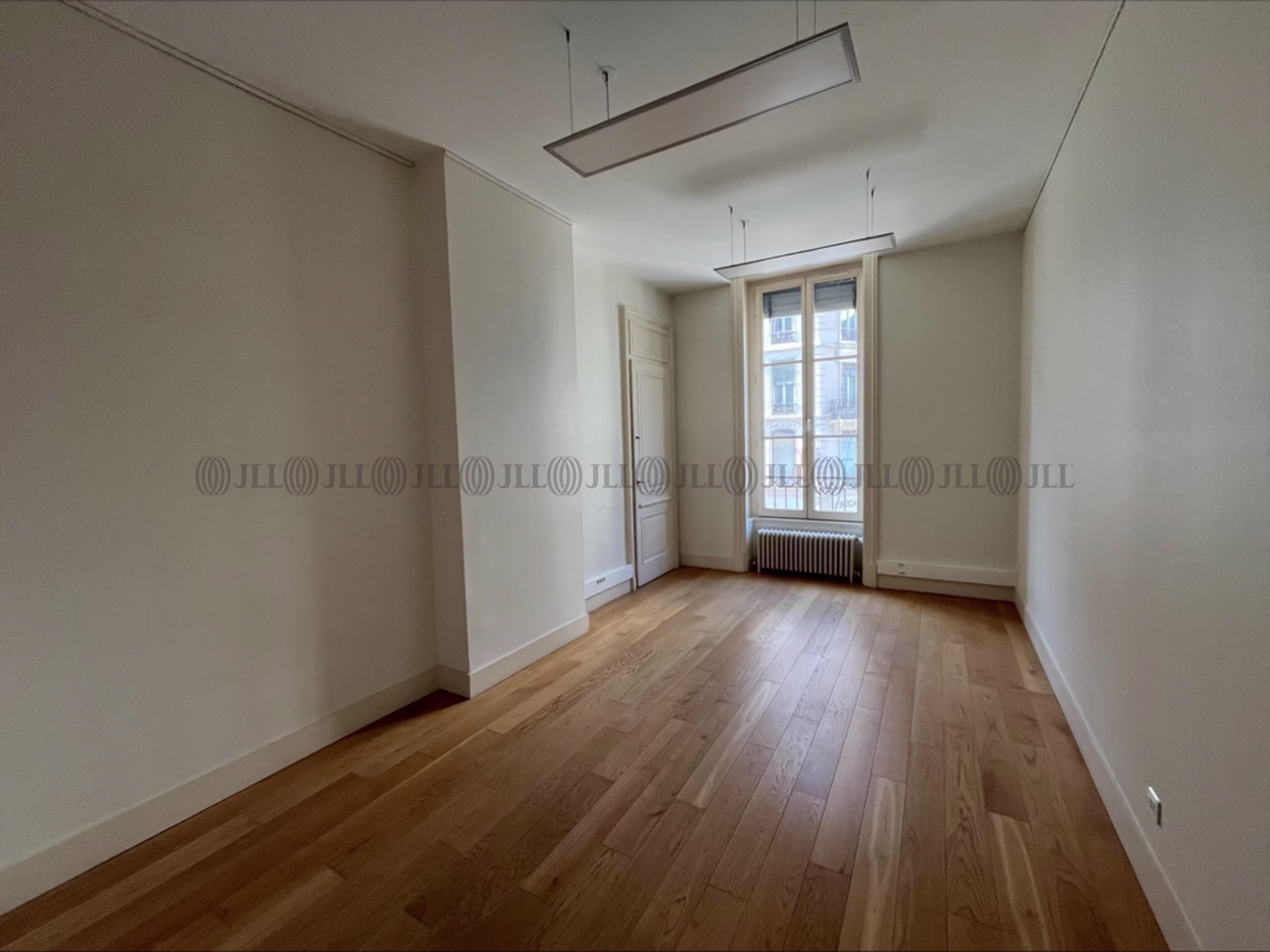 71 RUE DE LA REPUBLIQUE