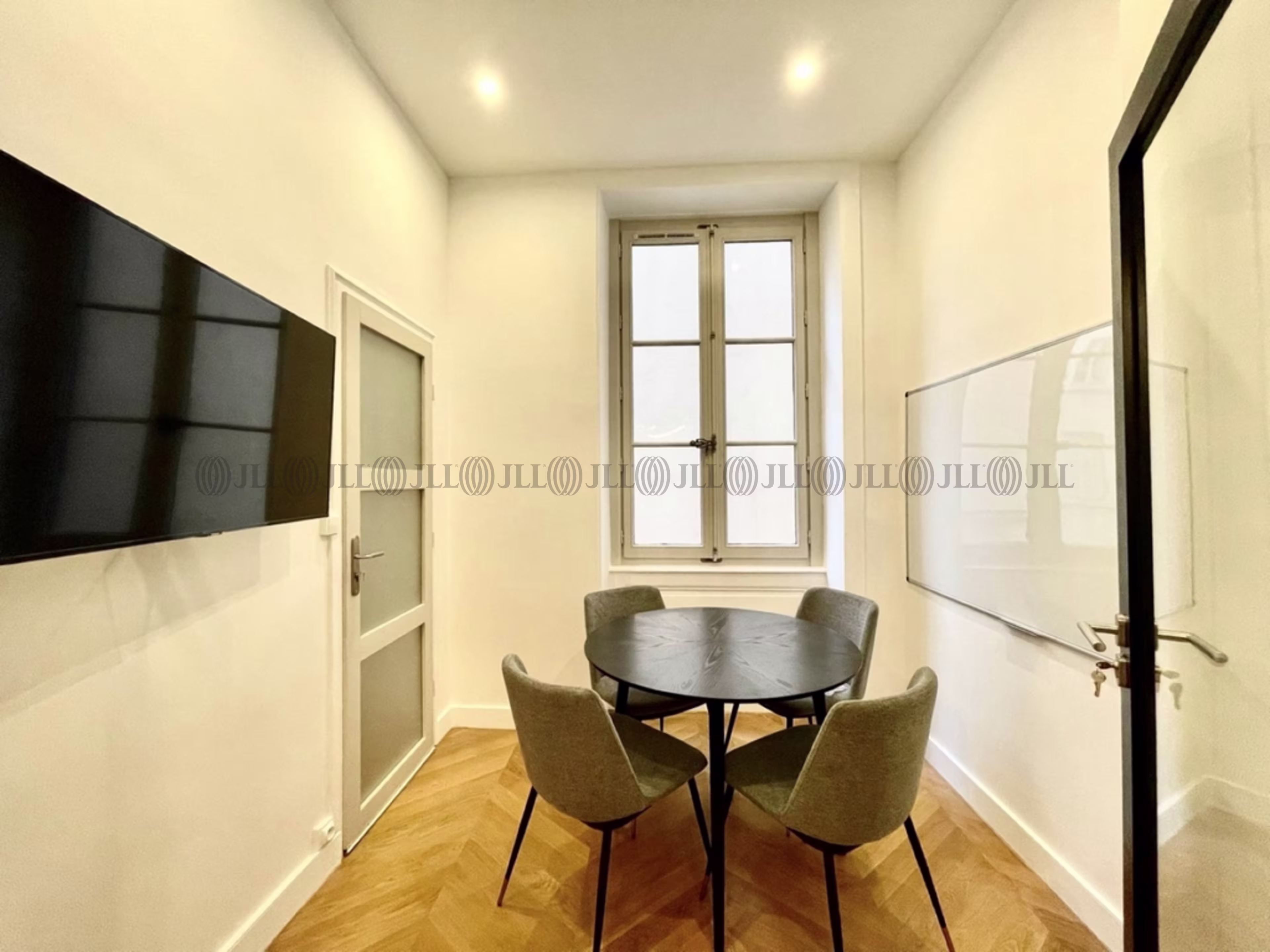 54-56 RUE DE LA REPUBLIQUE