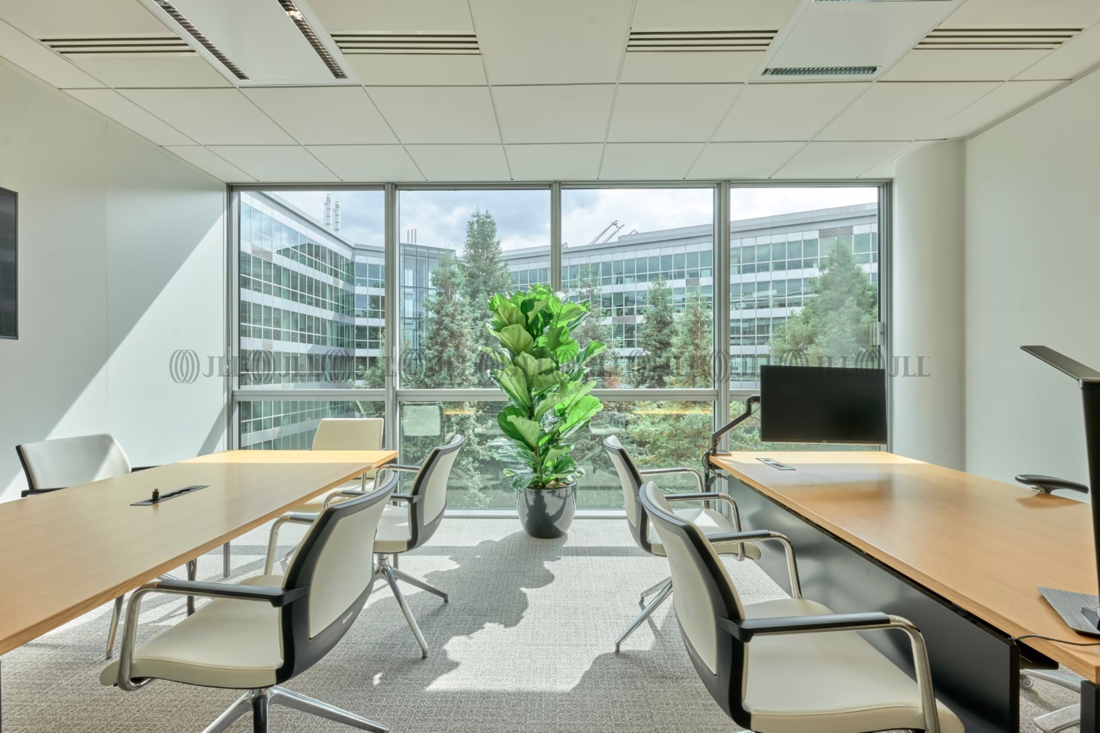 15 BOULEVARD CHARLES DE GAULLE