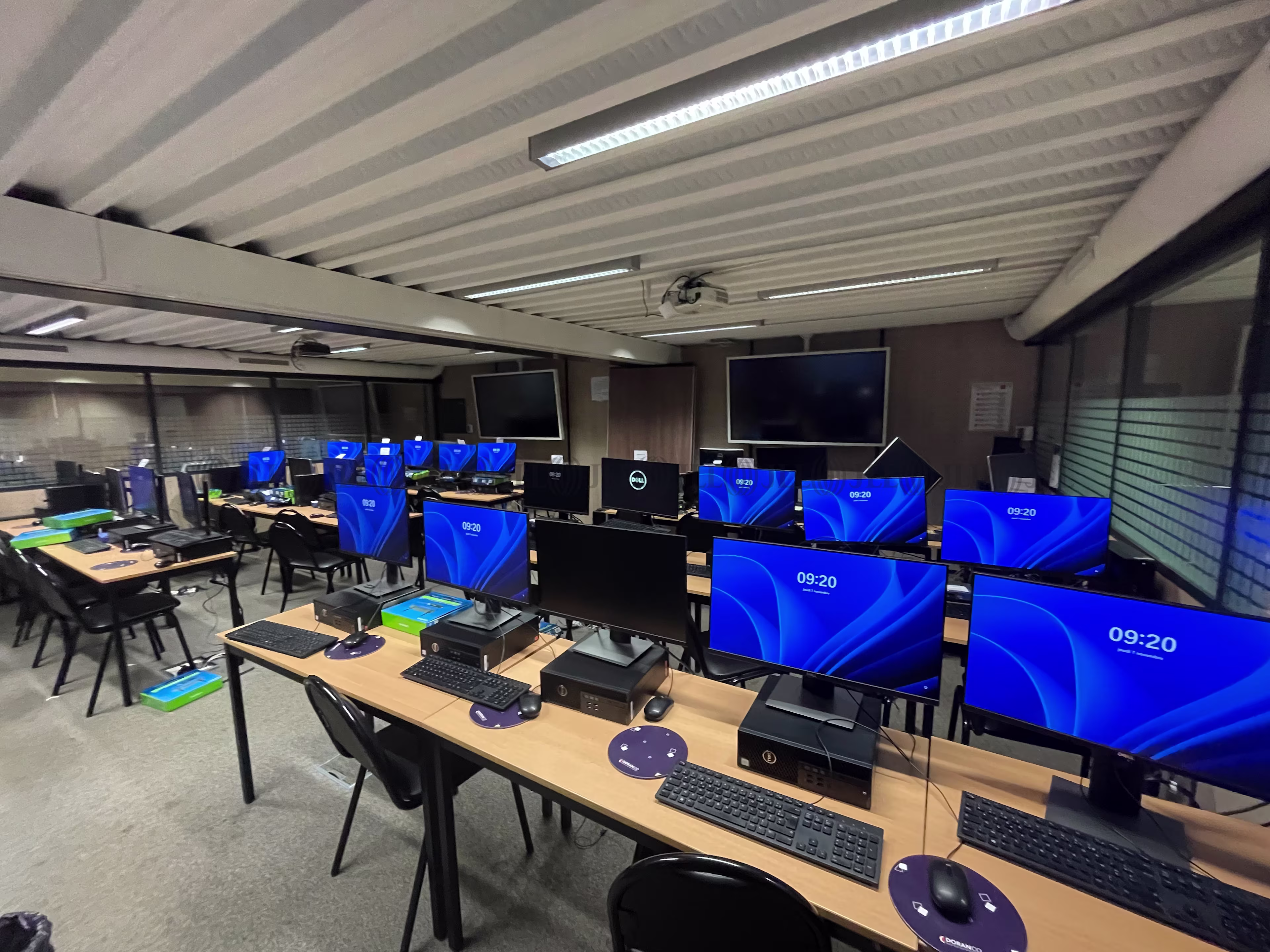 55 RUE DU LIEUTENANT THOMAS