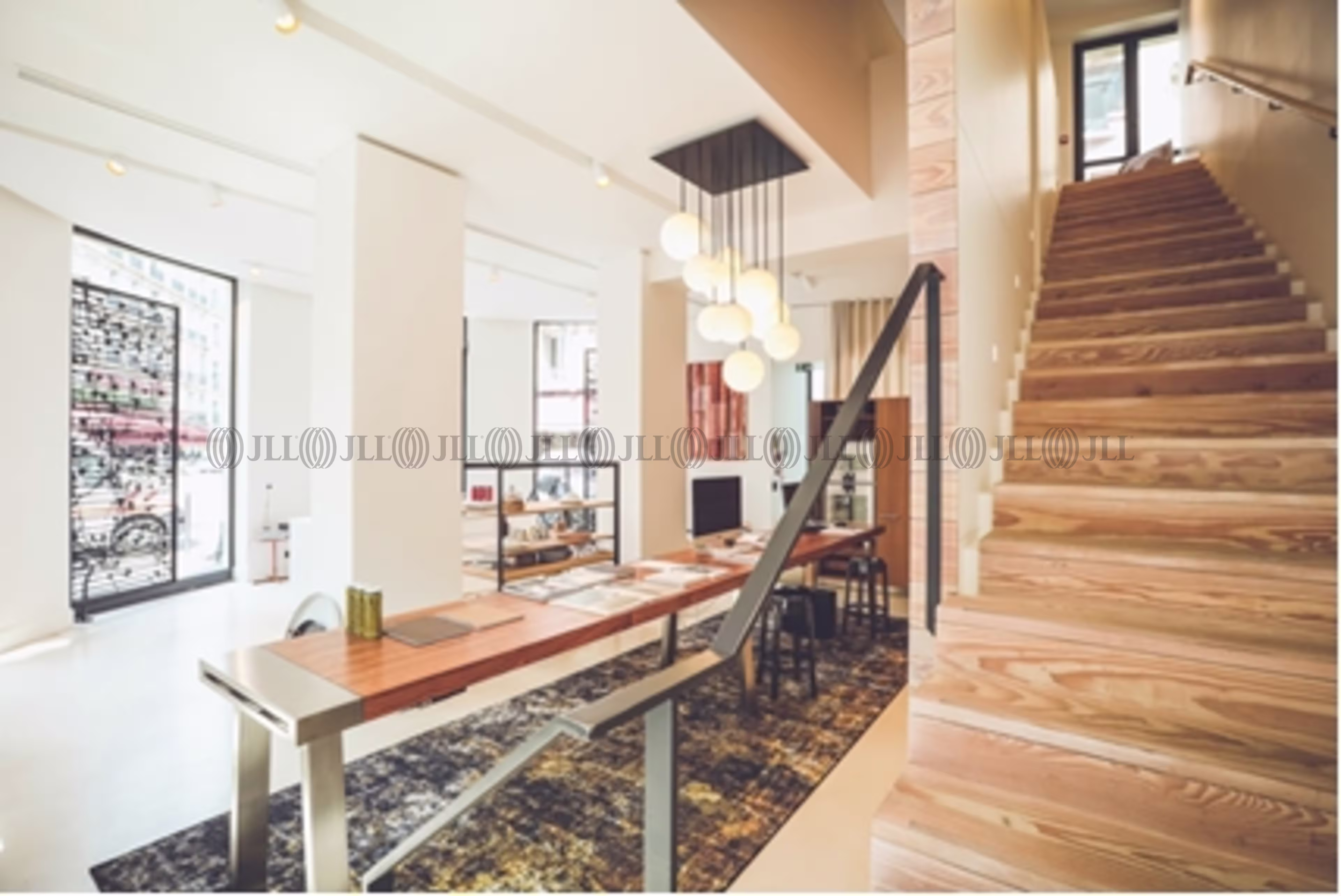 76 BOULEVARD HAUSSMANN