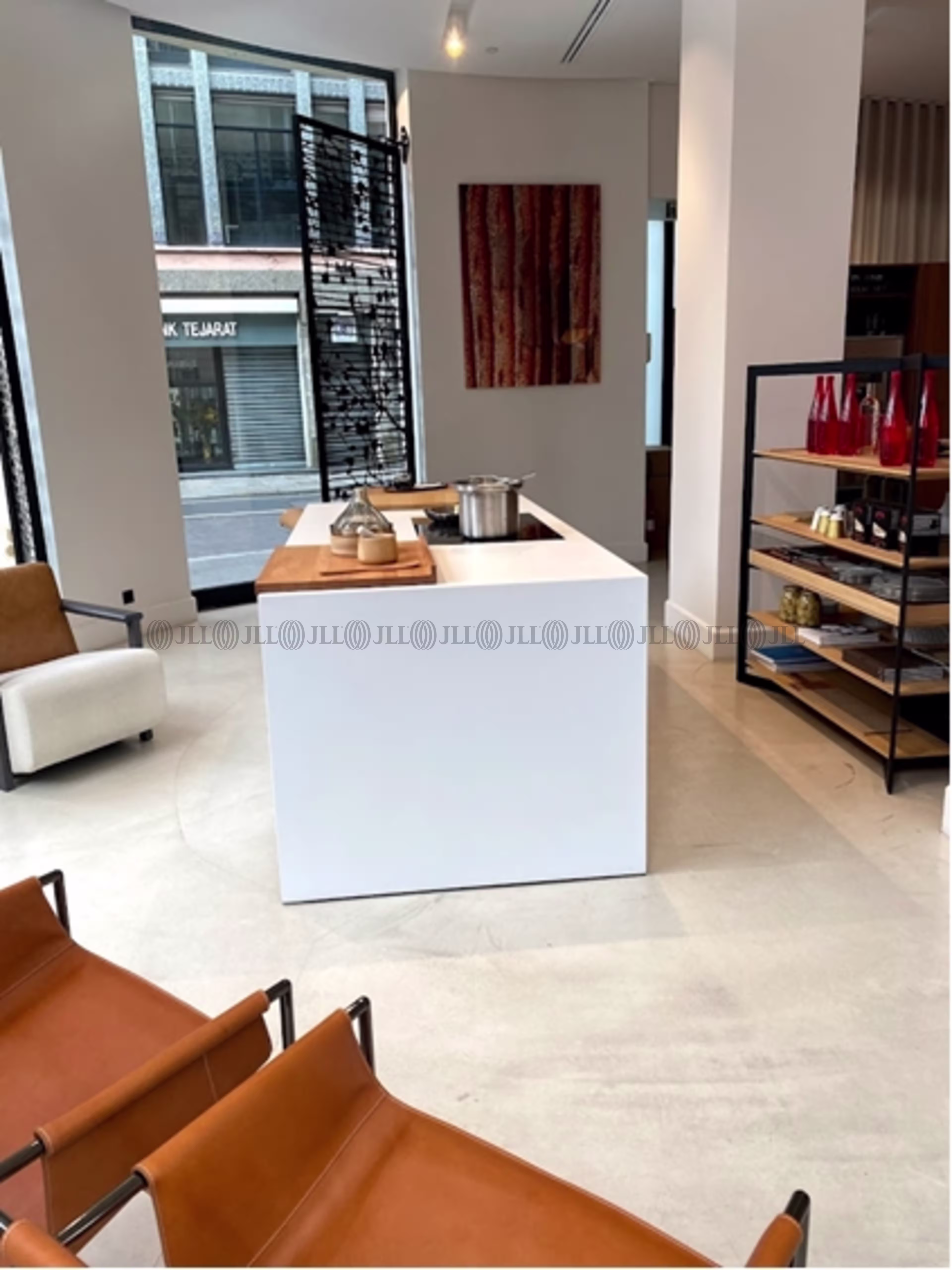 76 BOULEVARD HAUSSMANN