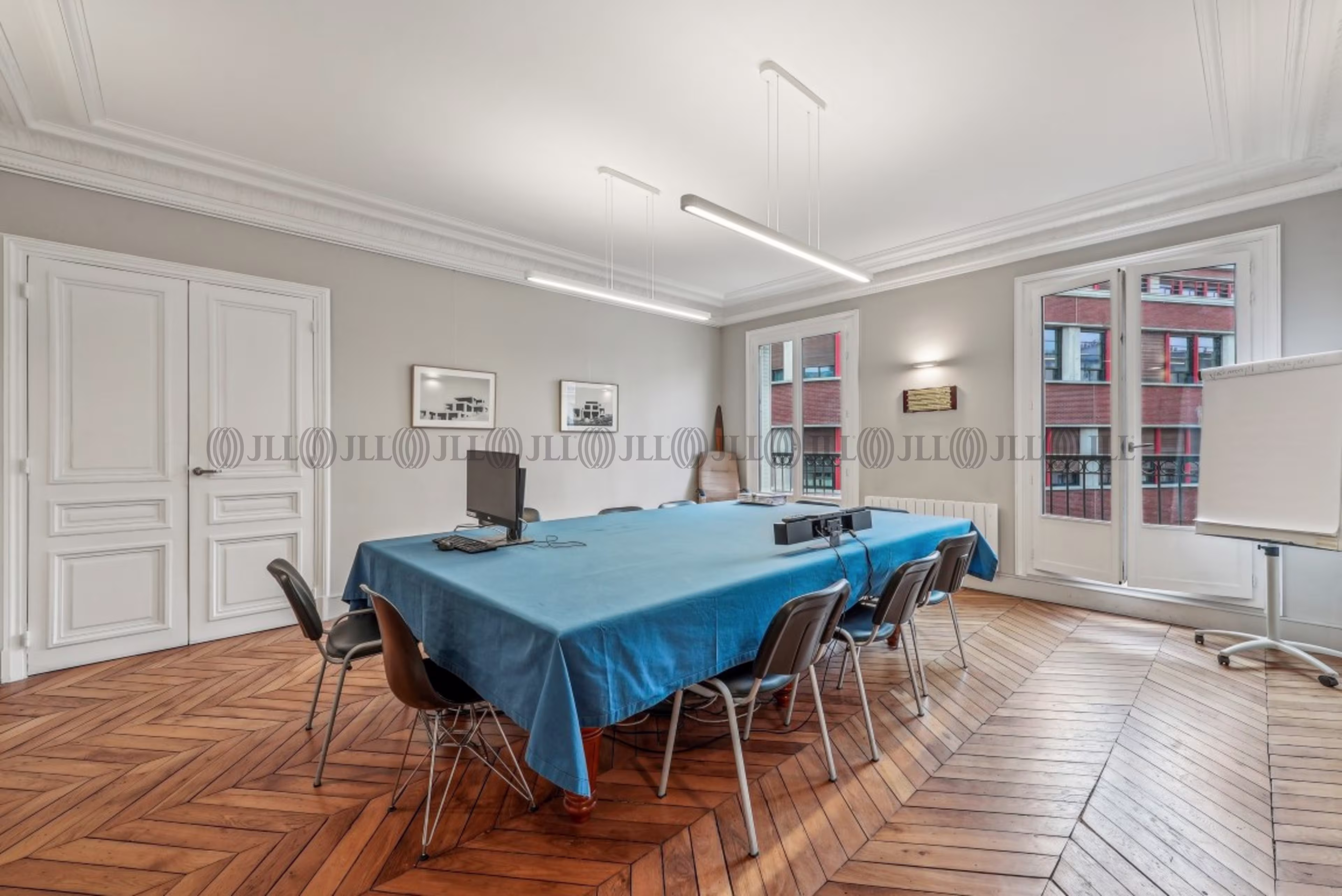 6 RUE DE SAINT PETERSBOURG