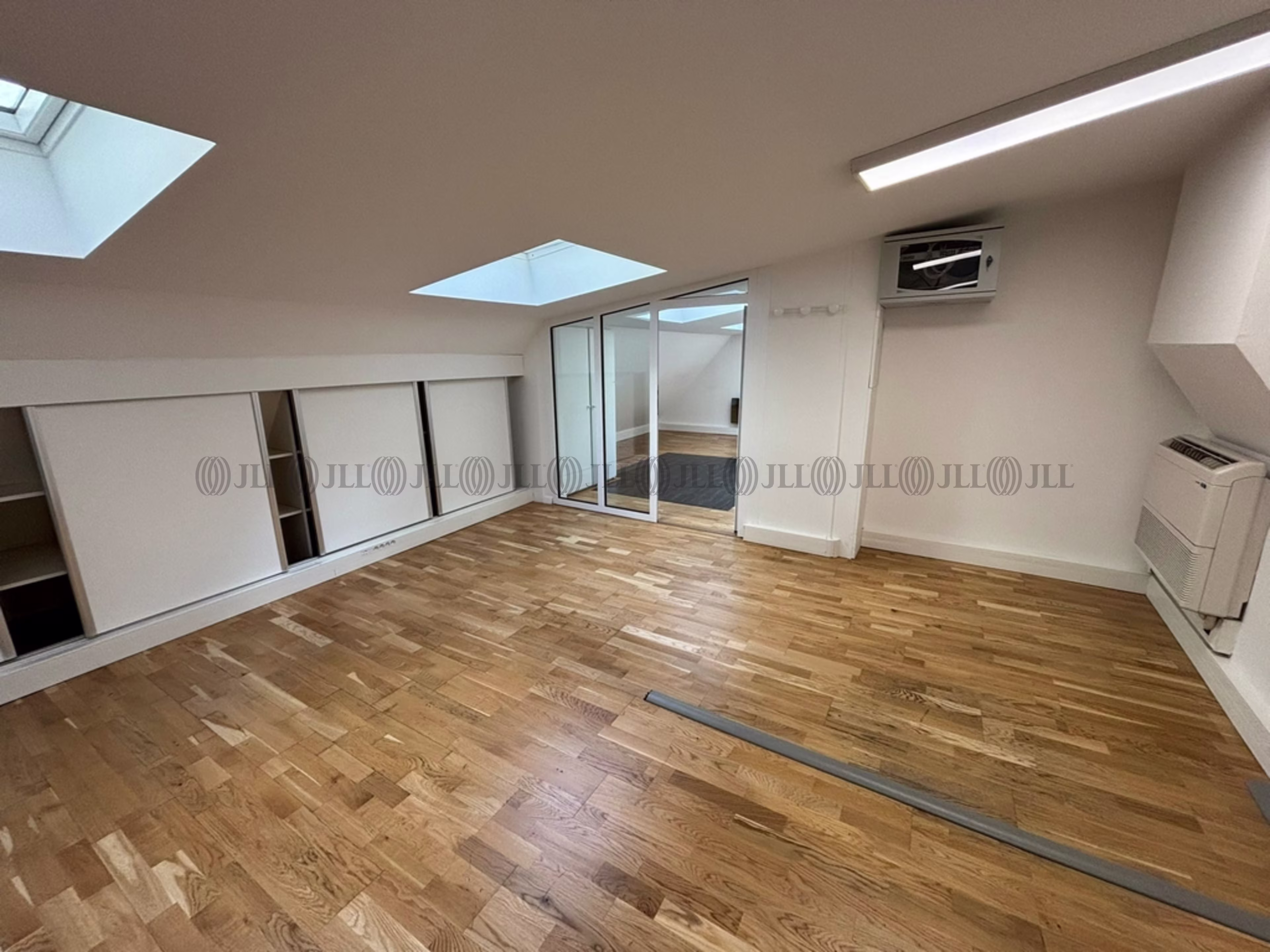 23 RUE DE LIEGE