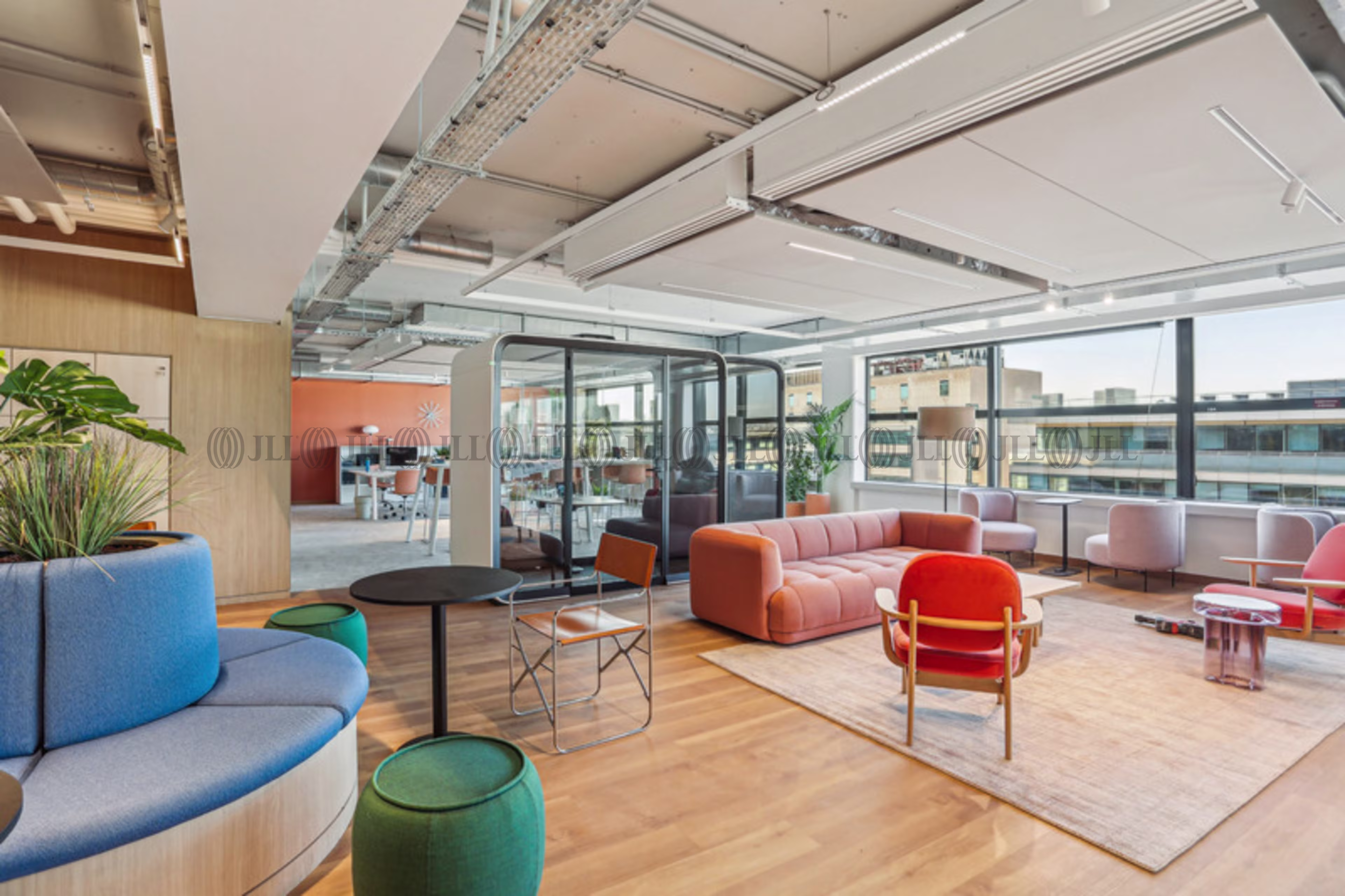 40 AVENUE DES TERROIRS DE FRANCE