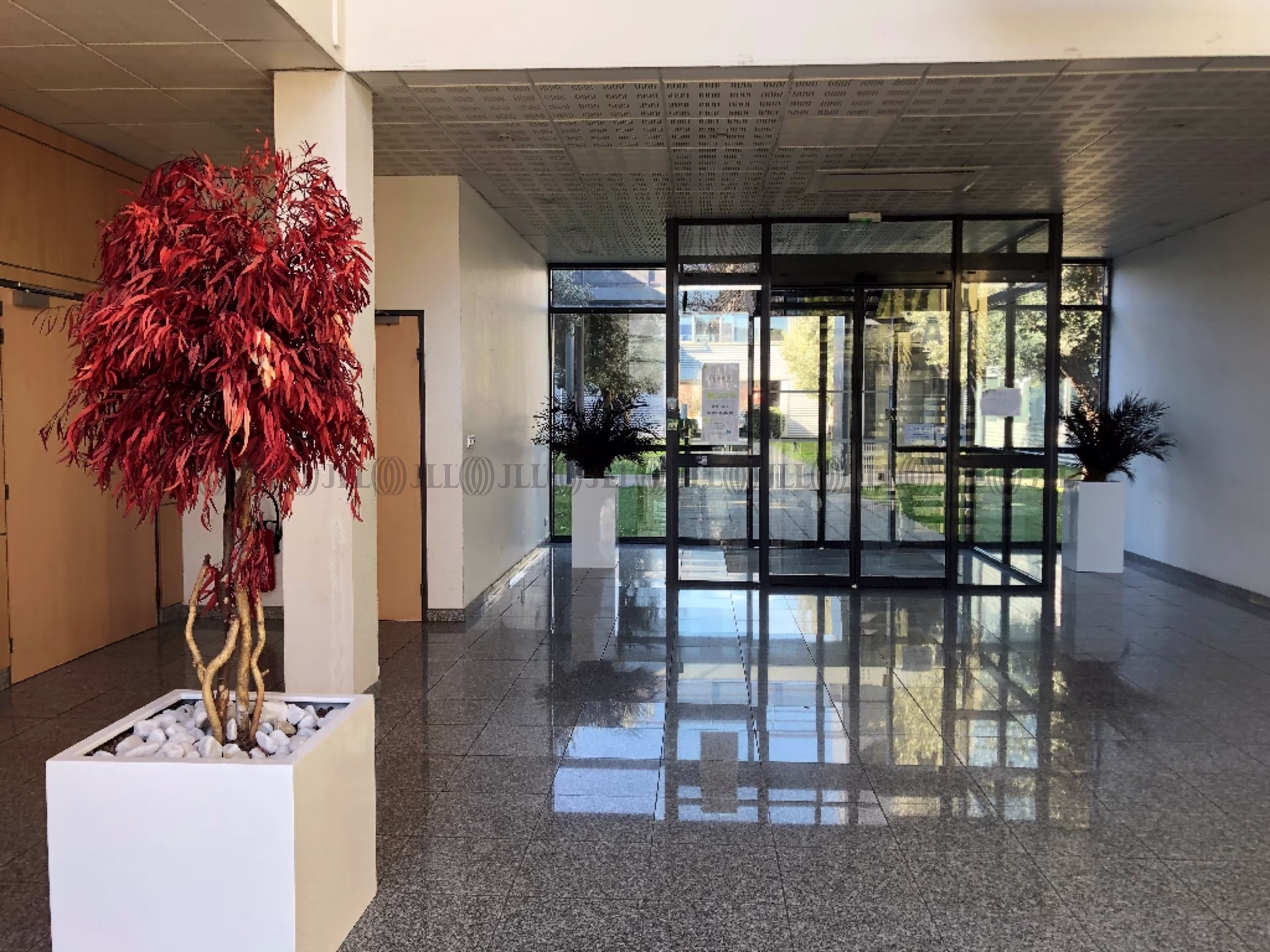 11-15 AVENUE ANDRE ROUSSIN
