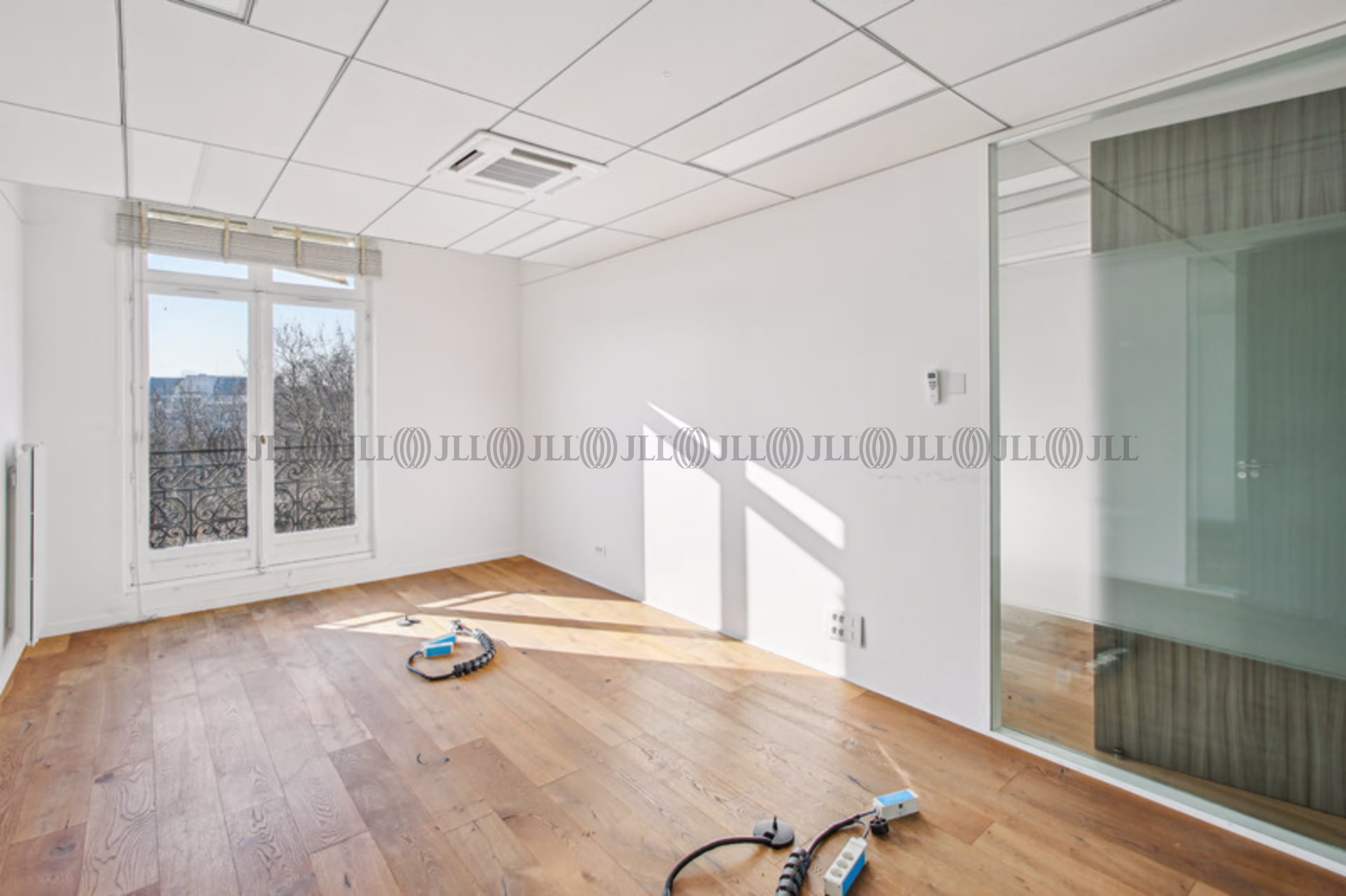 70 BOULEVARD DE COURCELLES