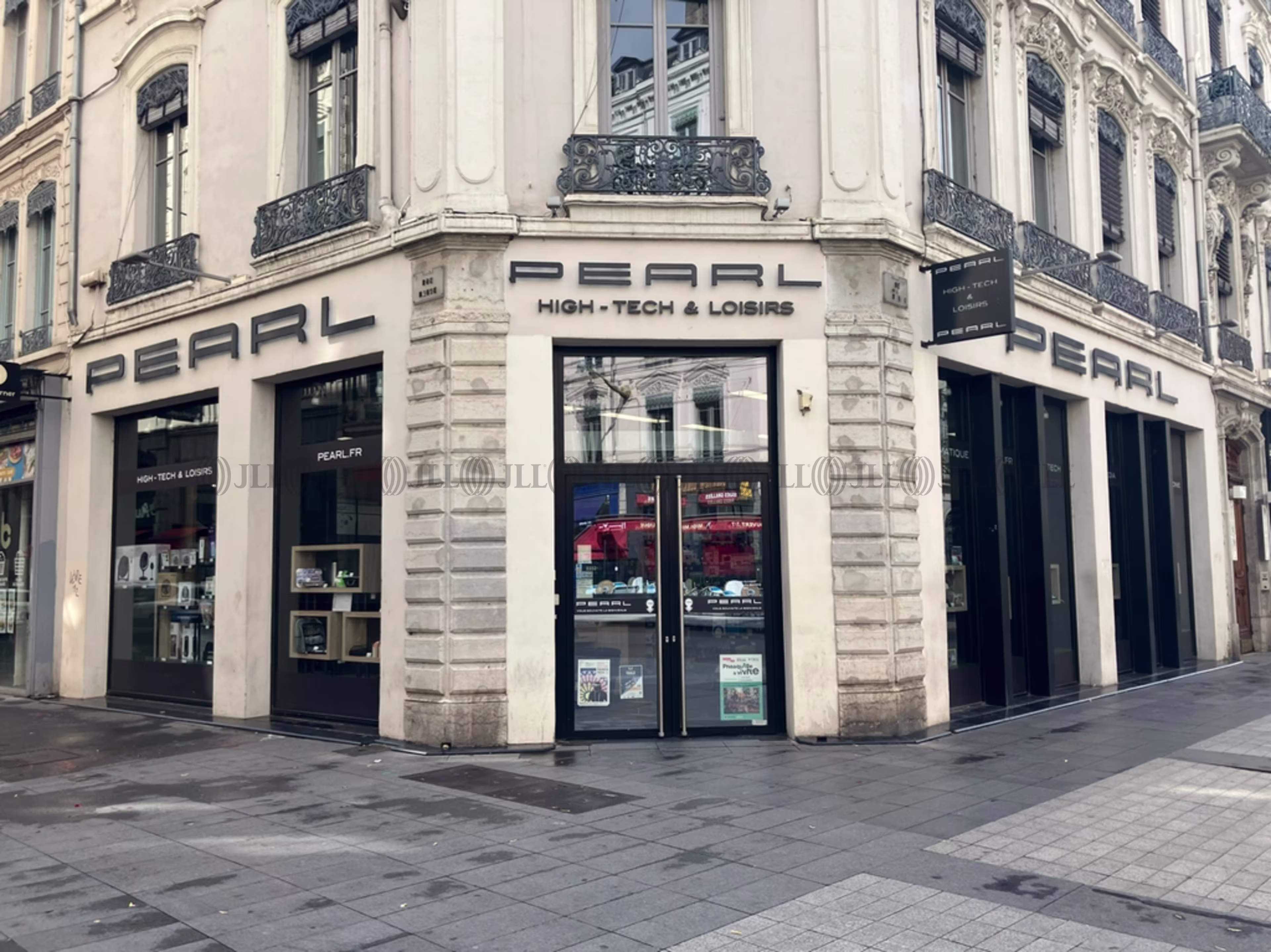 17 RUE DE LA REPUBLIQUE
