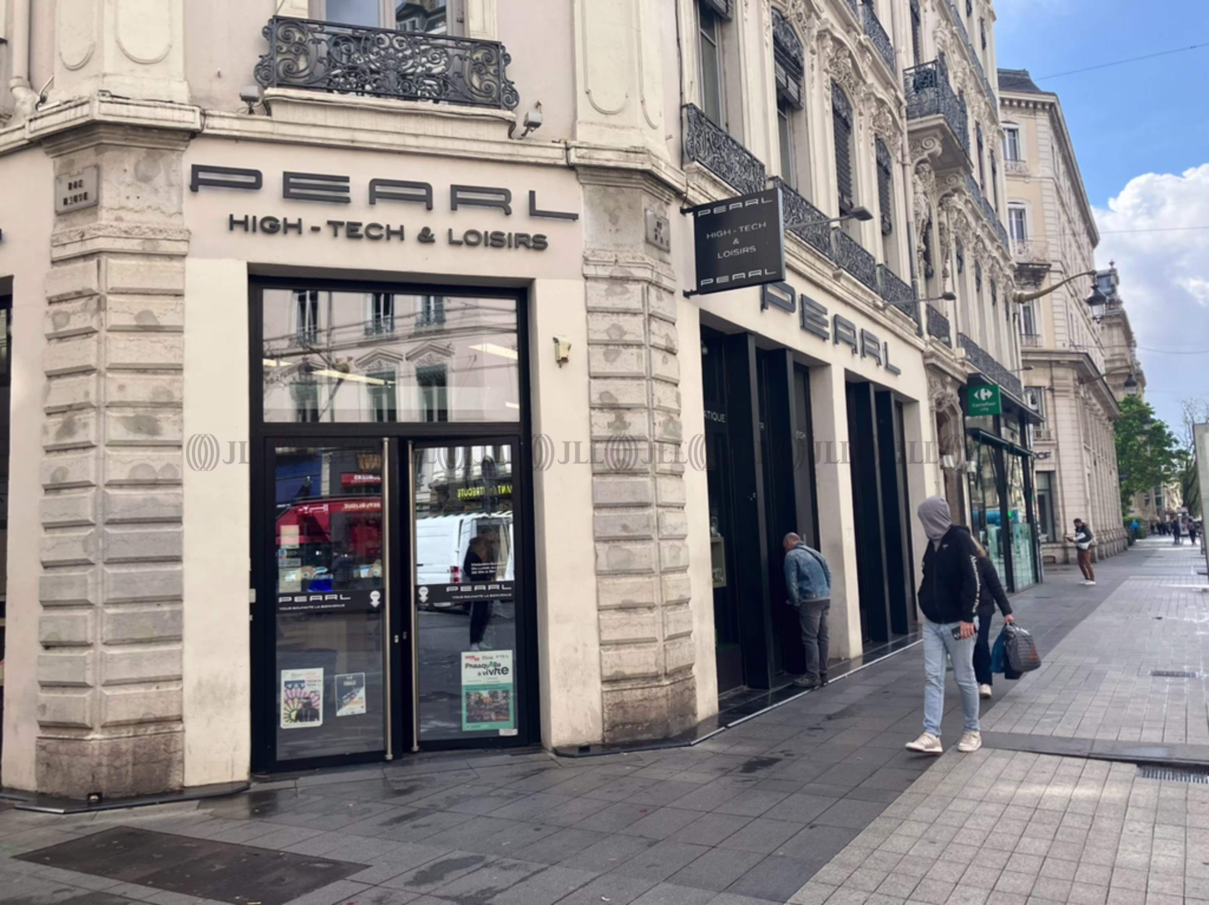 17 RUE DE LA REPUBLIQUE