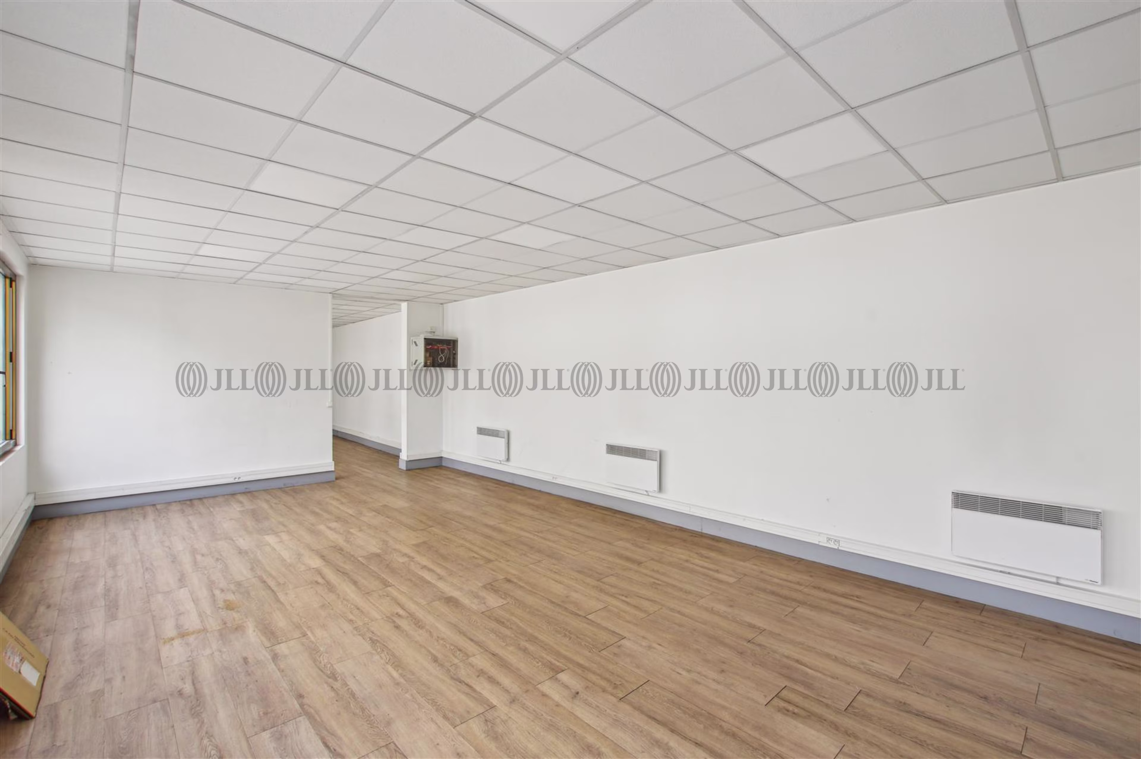54 RUE DE PARADIS