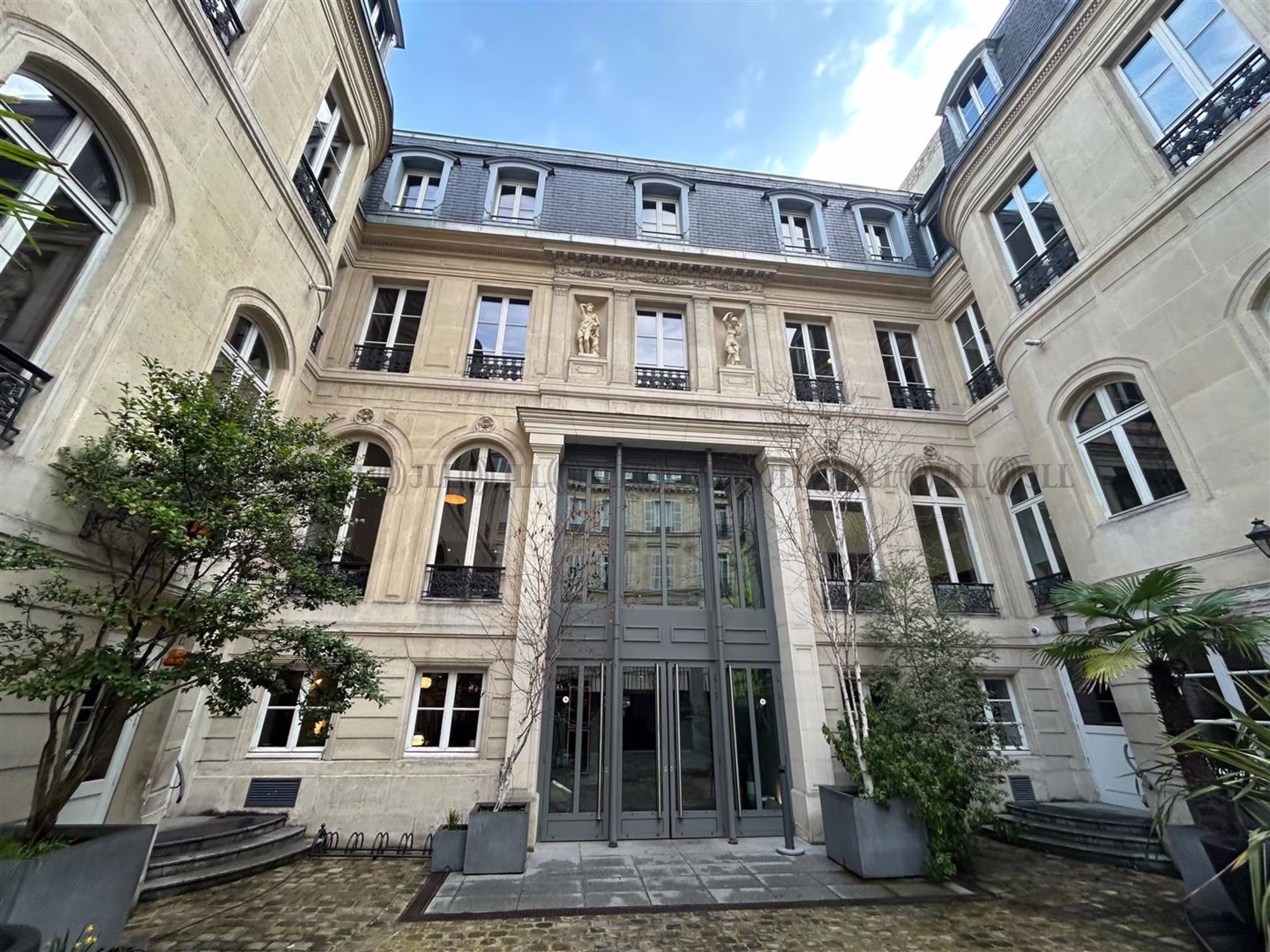 7 RUE DE LIEGE