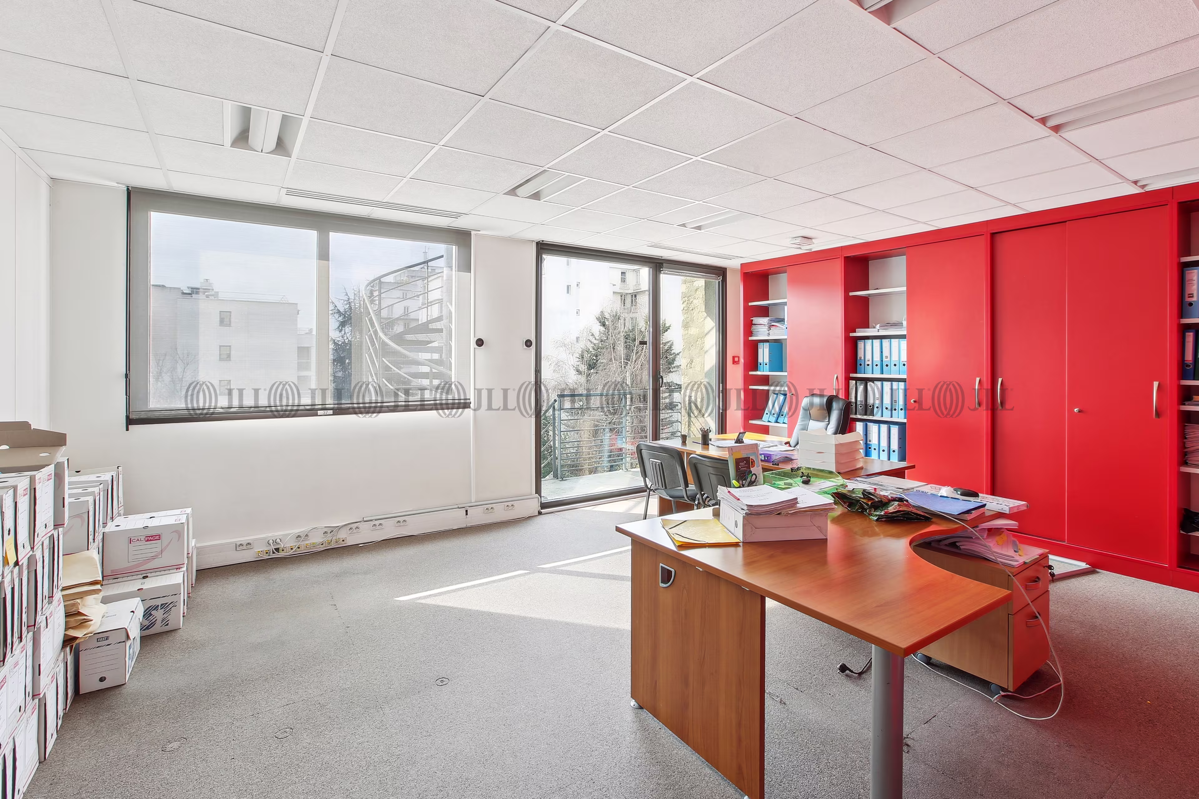 9 AVENUE DE PARIS