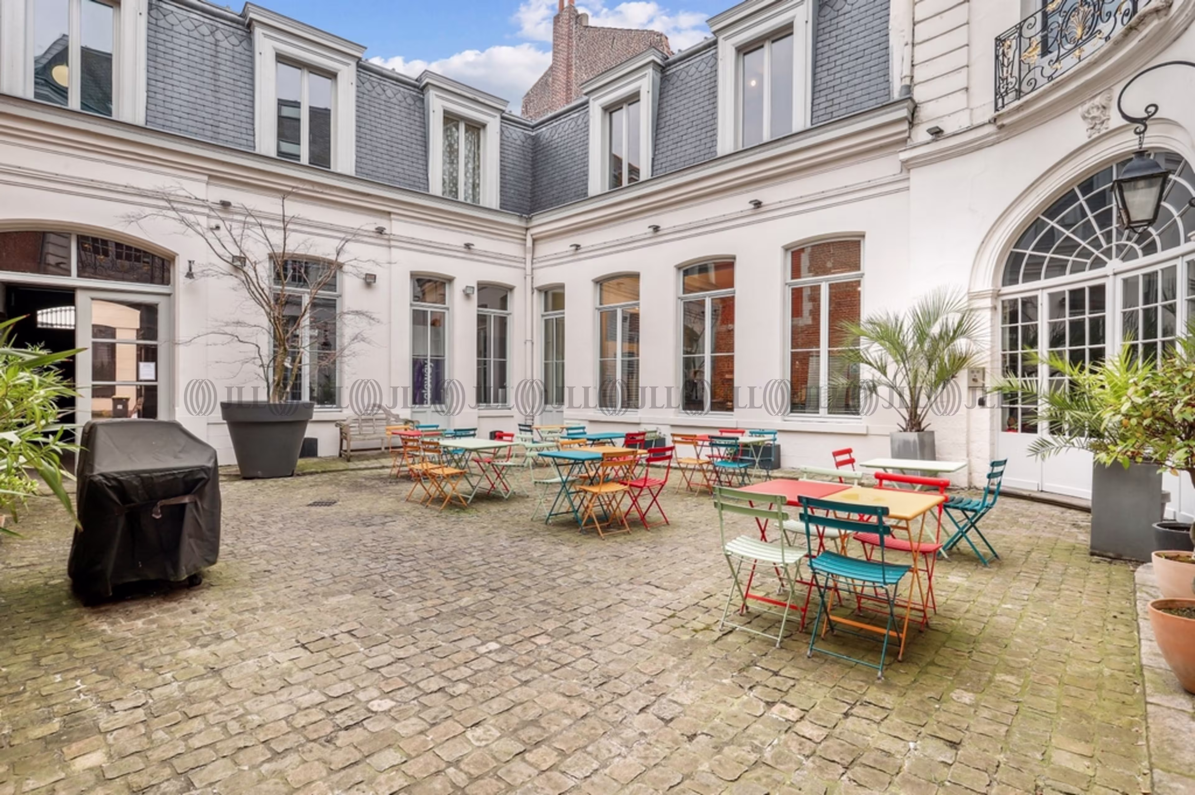 37 RUE DE LA BARRE