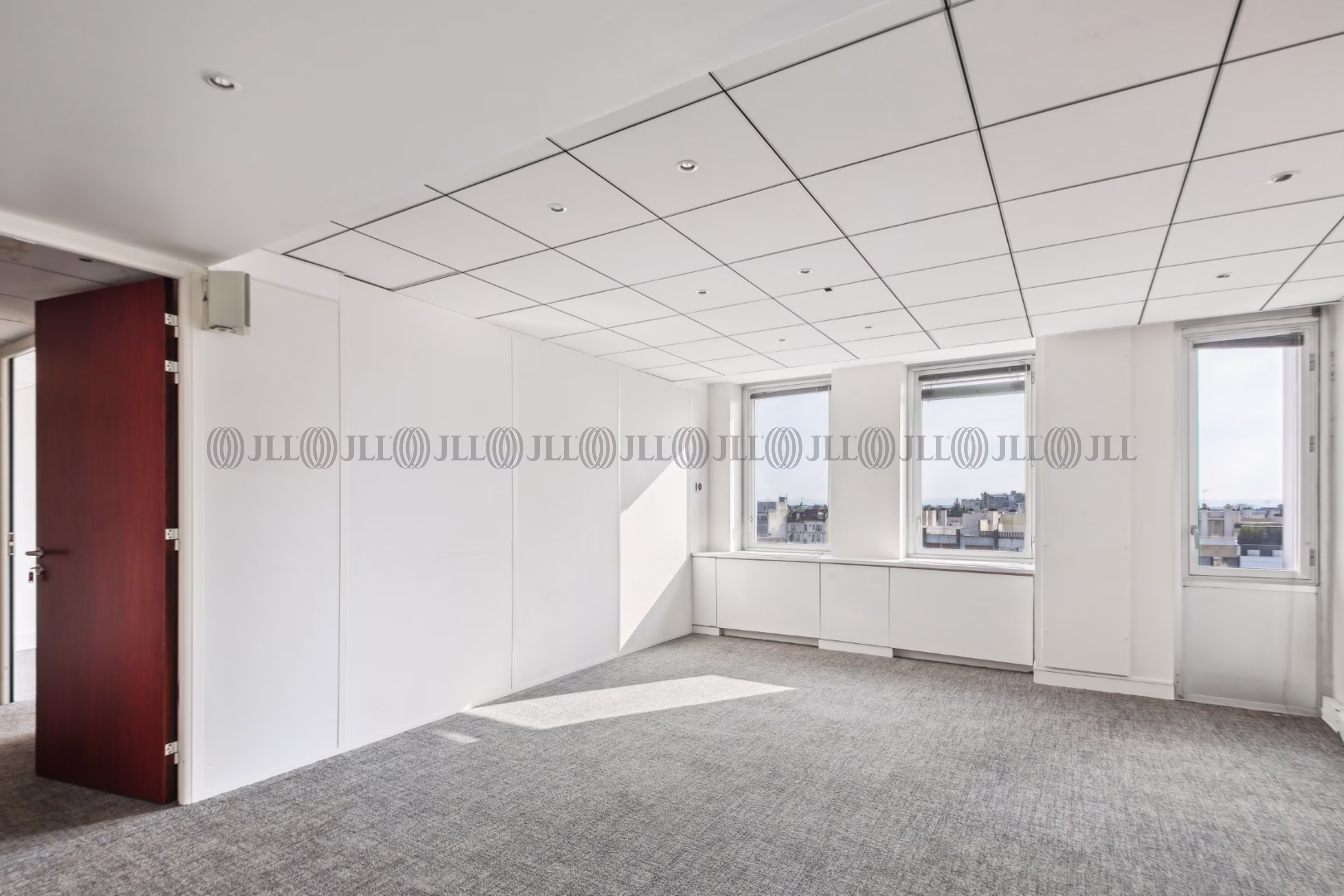 183 AVENUE CHARLES DE GAULLE