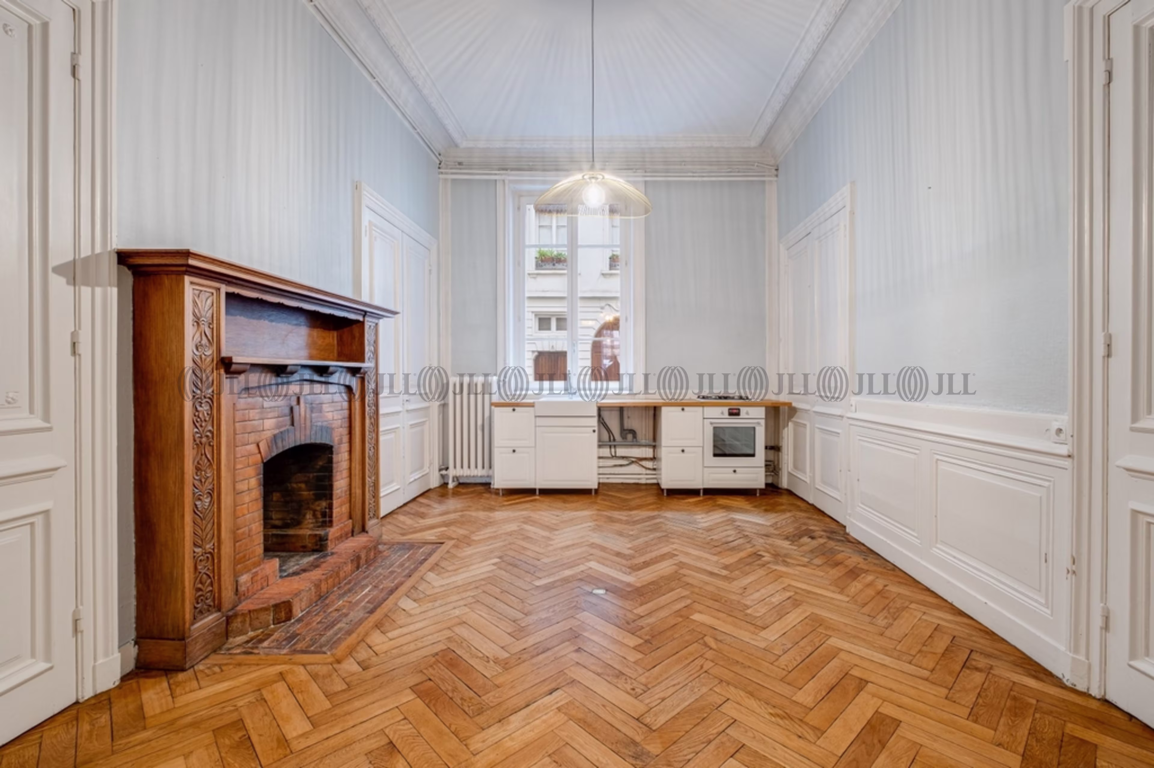 10 RUE DUQUESNE