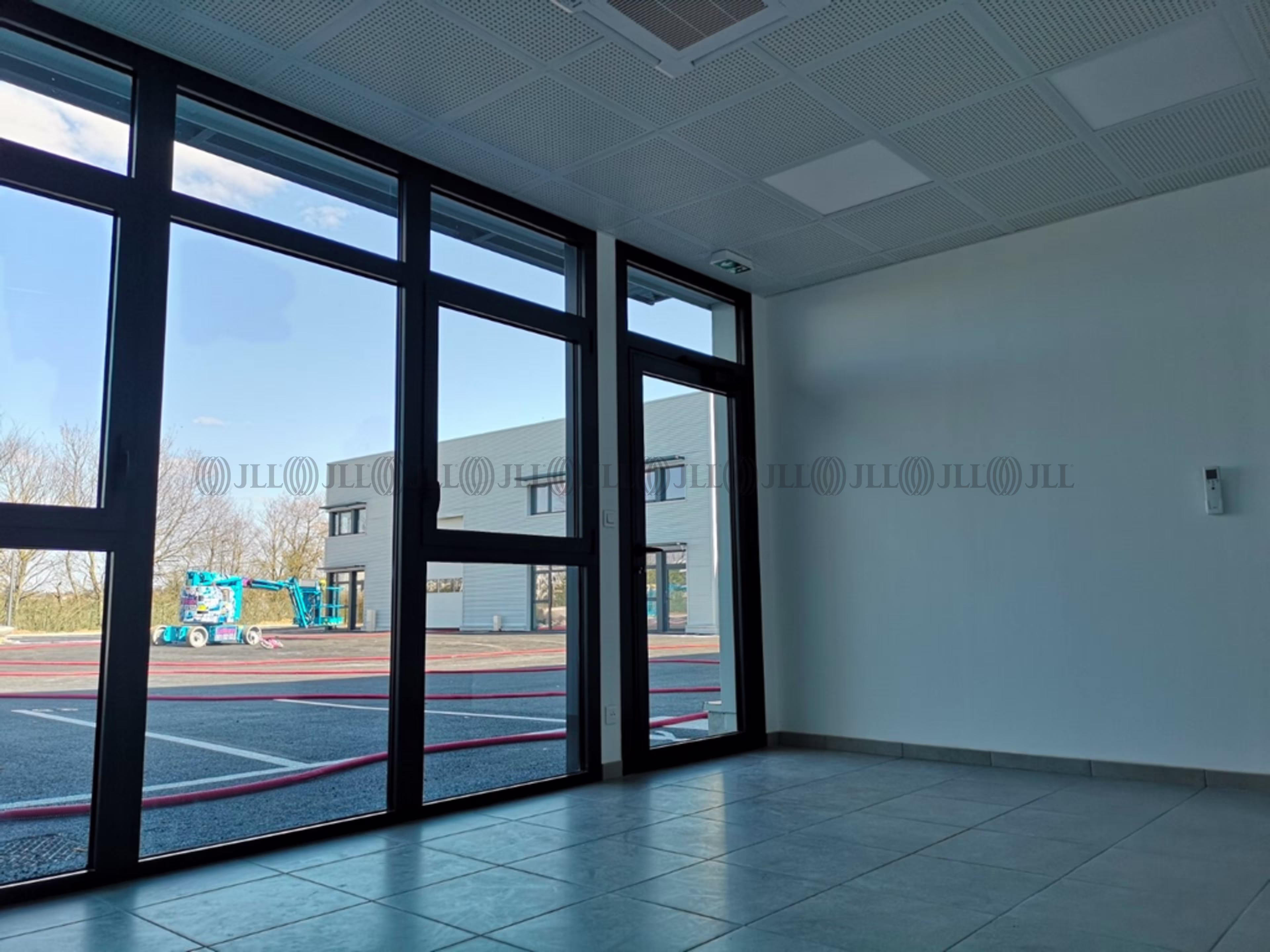 44 RUE DE L AVENIR